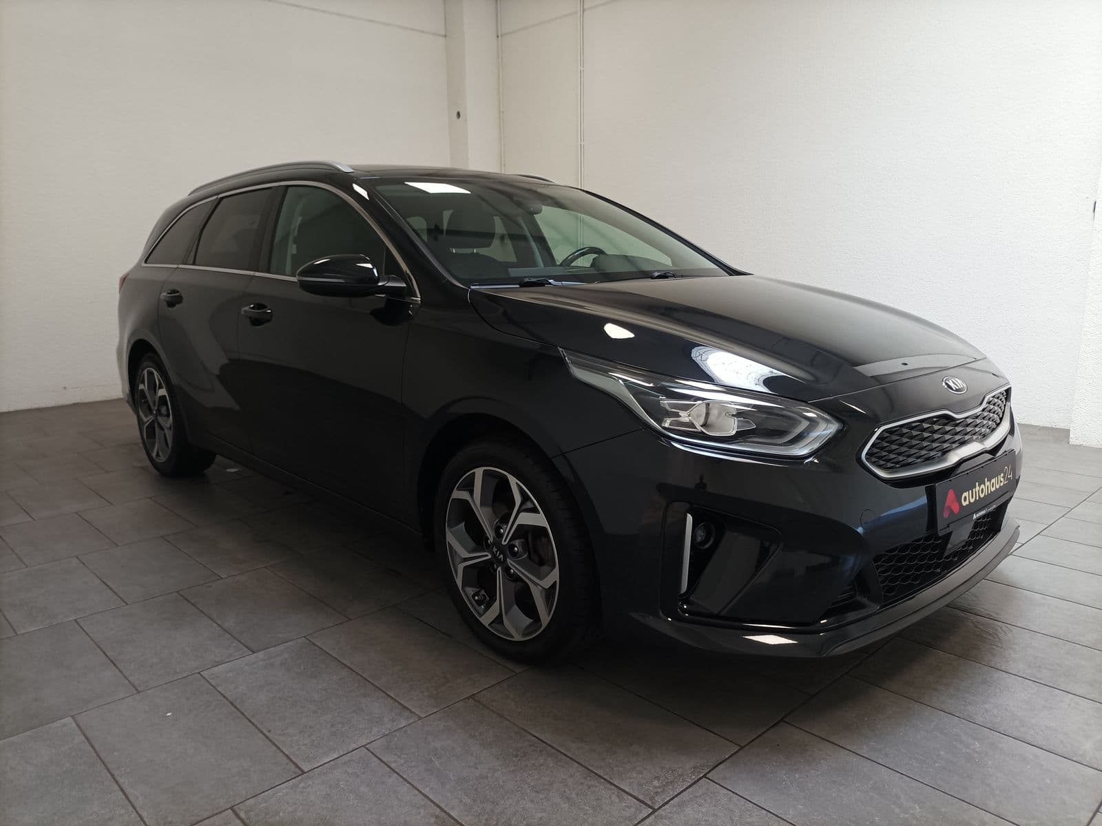 Kia Ceed Kombi KIA Ceed 1.6 CRDi Platinum Edition Sportsw. Kombi #1