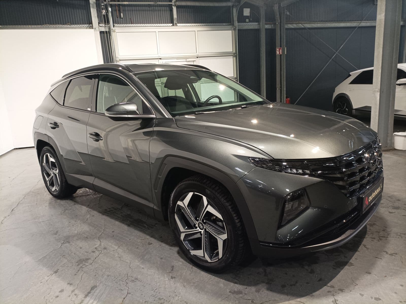 Hyundai Tucson SUV / Crossover / Geländewagen HYUNDAI Tucson 1.6 T-GDI Plug-in Hybrid 4WD Auto Sports Utility Vehicle #1
