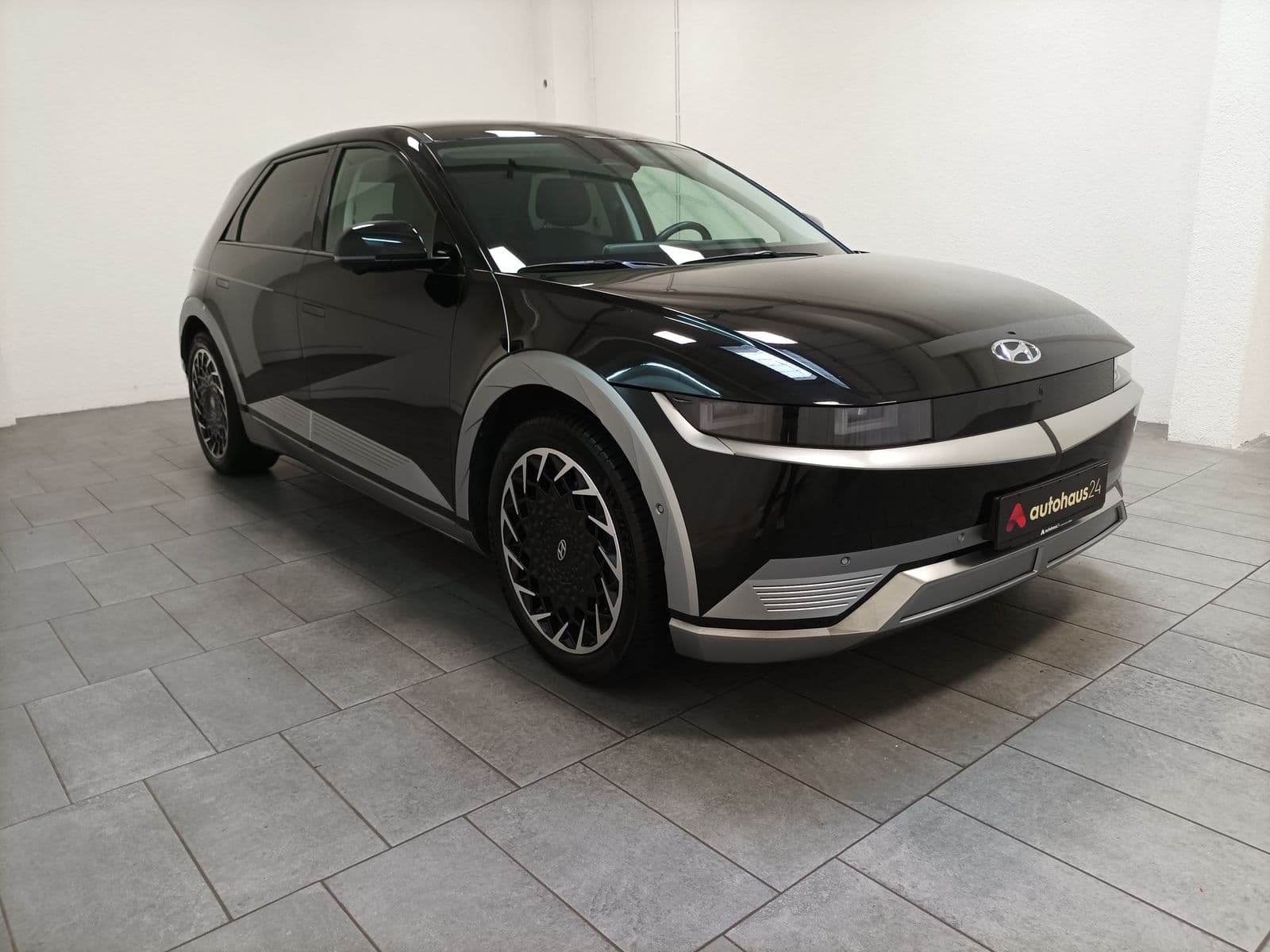 Hyundai IONIQ 5 Limousine HYUNDAI IONIQ 5 72,6 kWh 160 kW Heckantrieb Sports Utility Vehicle #1