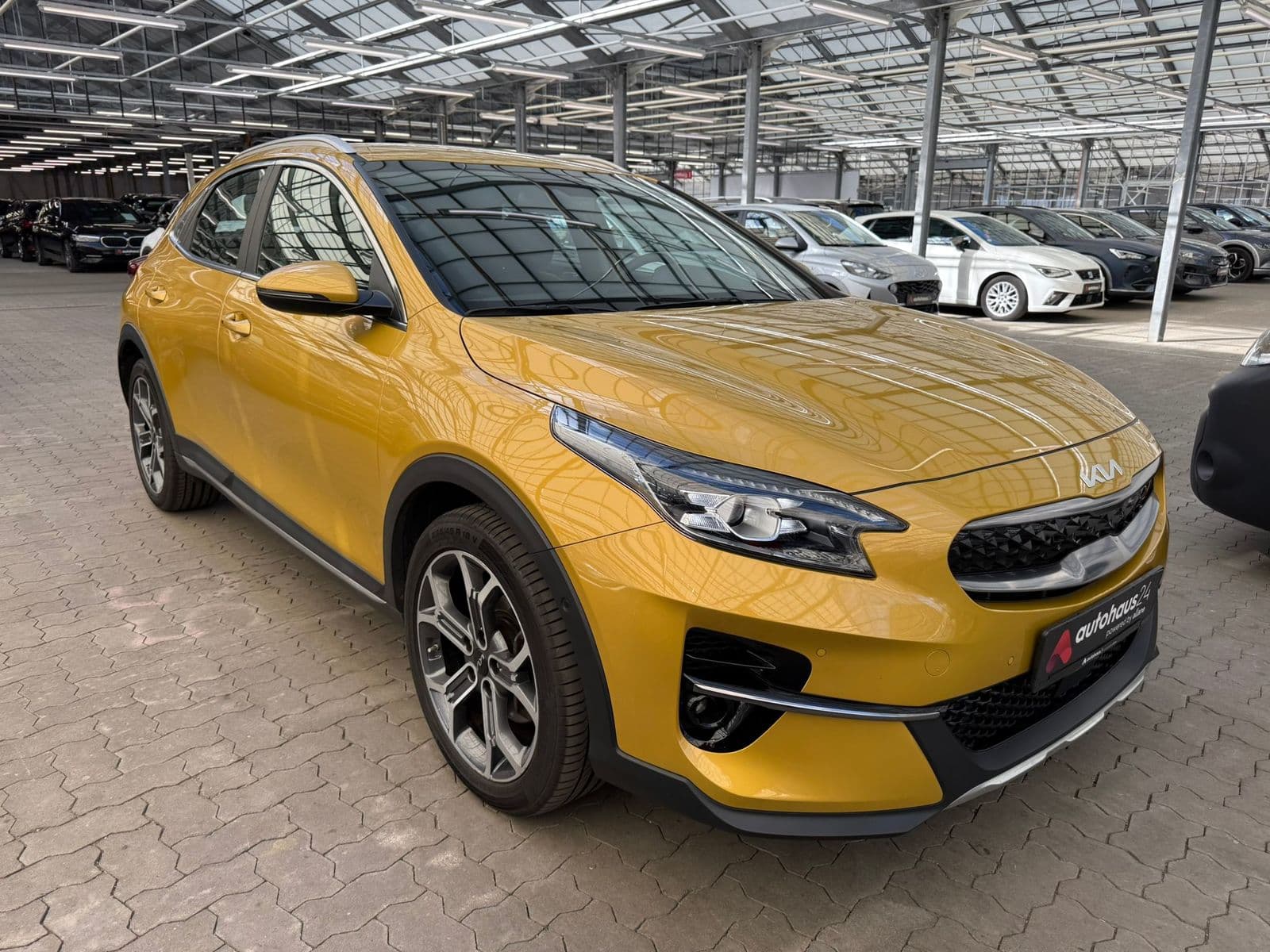 Kia XCeed SUV / Crossover / Geländewagen KIA XCeed 1.6 GDI Plug-In Hybrid DCT6 Spirit Sports Utility Vehicle #1