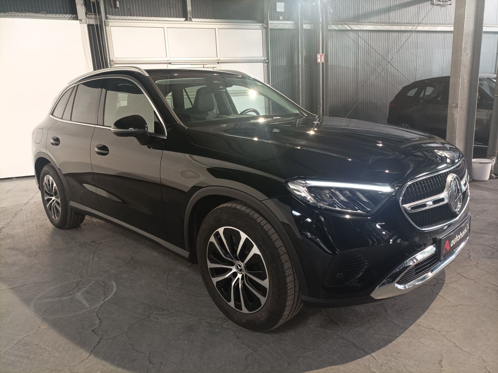 Mercedes-Benz GLC-Klasse SUV / Crossover / Geländewagen MERCEDES GLC GLC 220 d 4MATIC Autom. Sports Utility Vehicle #1
