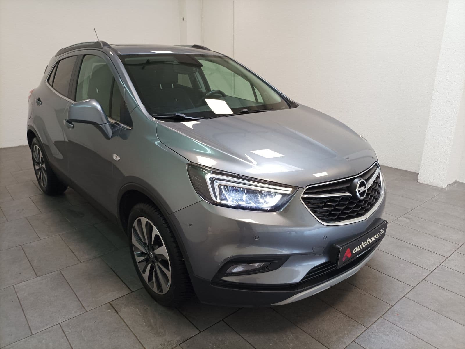 Opel Mokka X SUV / Crossover / Geländewagen OPEL Mokka X 1.6 CDTI ecoFLEX Edition Start/Stop Sports Utility Vehicle #1