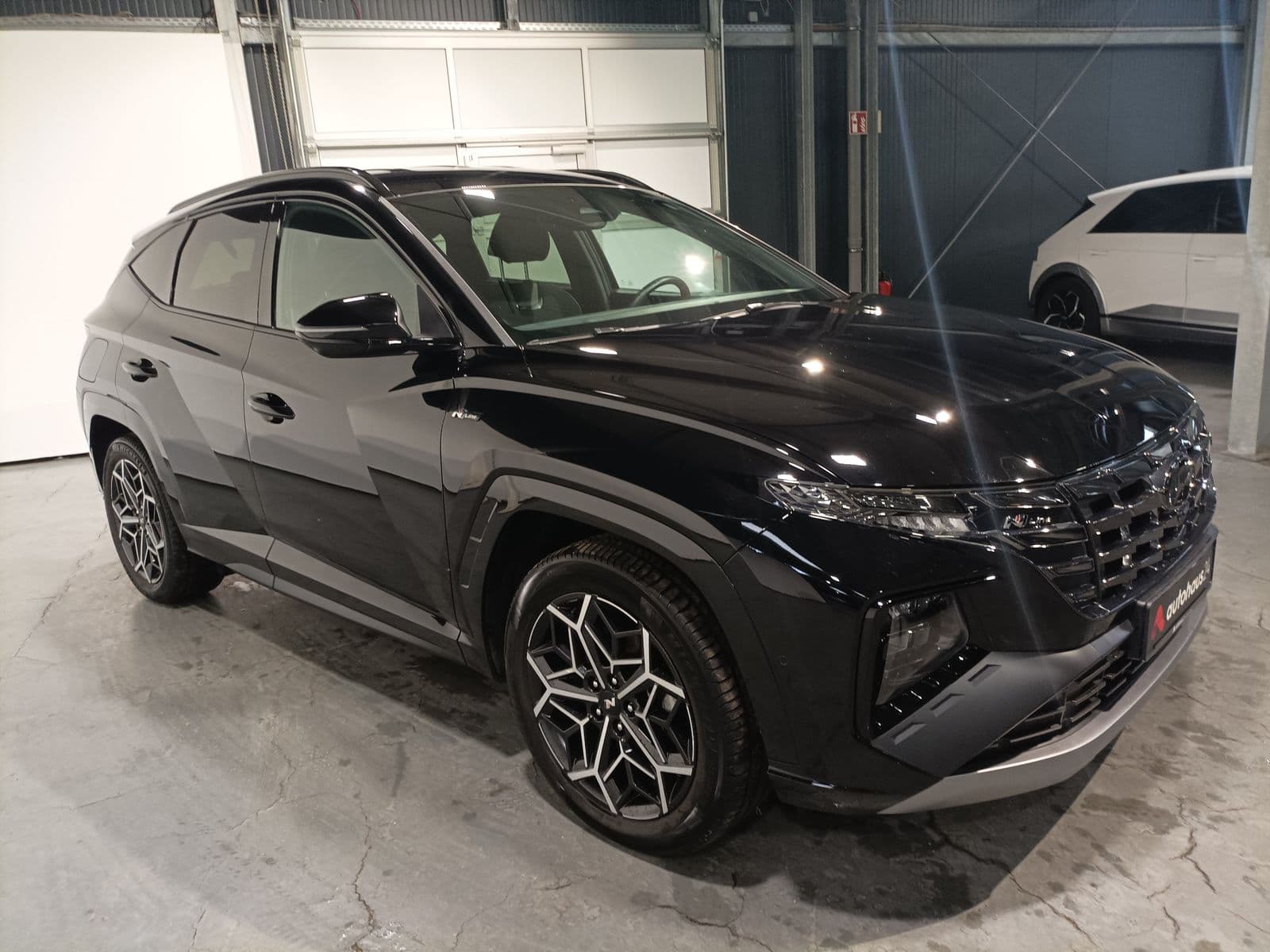 Hyundai Tucson SUV / Crossover / Geländewagen HYUNDAI Tucson 1.6 T-GDI Plug-in Hybrid 4WD Auto Sports Utility Vehicle #1
