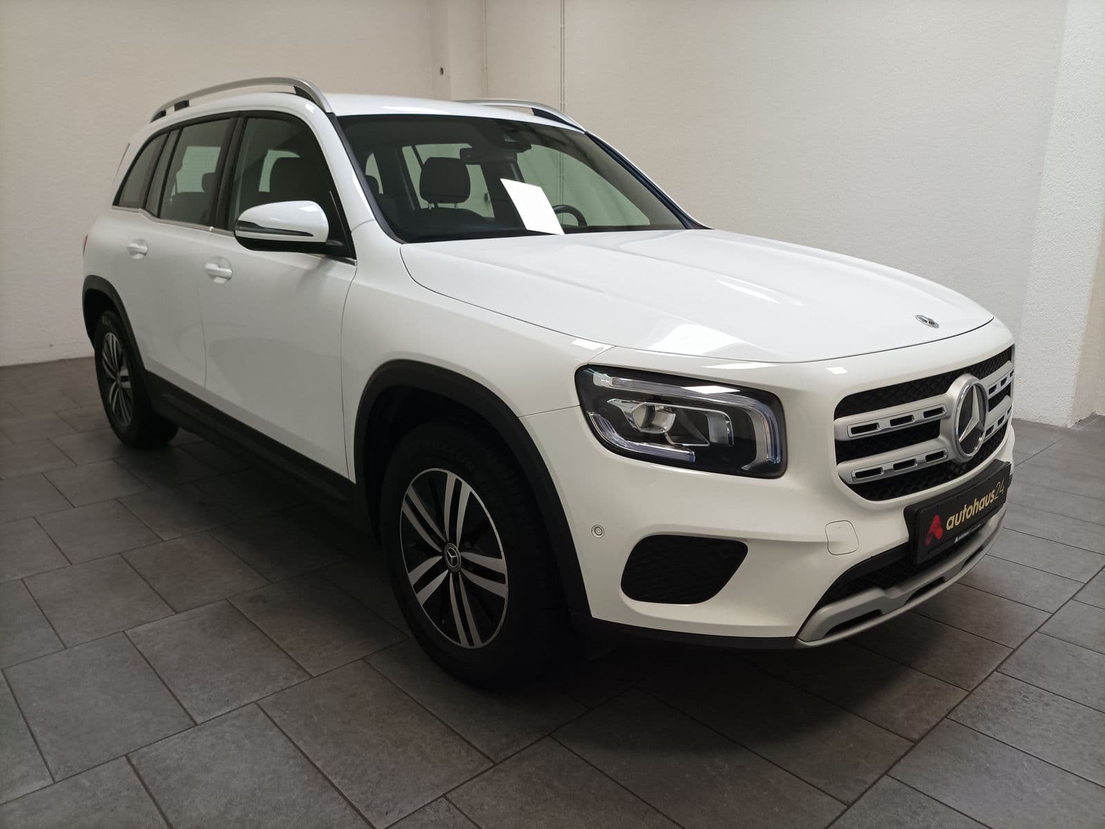 Mercedes-Benz GLB-Klasse SUV / Crossover / Geländewagen MERCEDES GLB GLB 200 d 4MATIC DCT Sports Utility Vehicle #1
