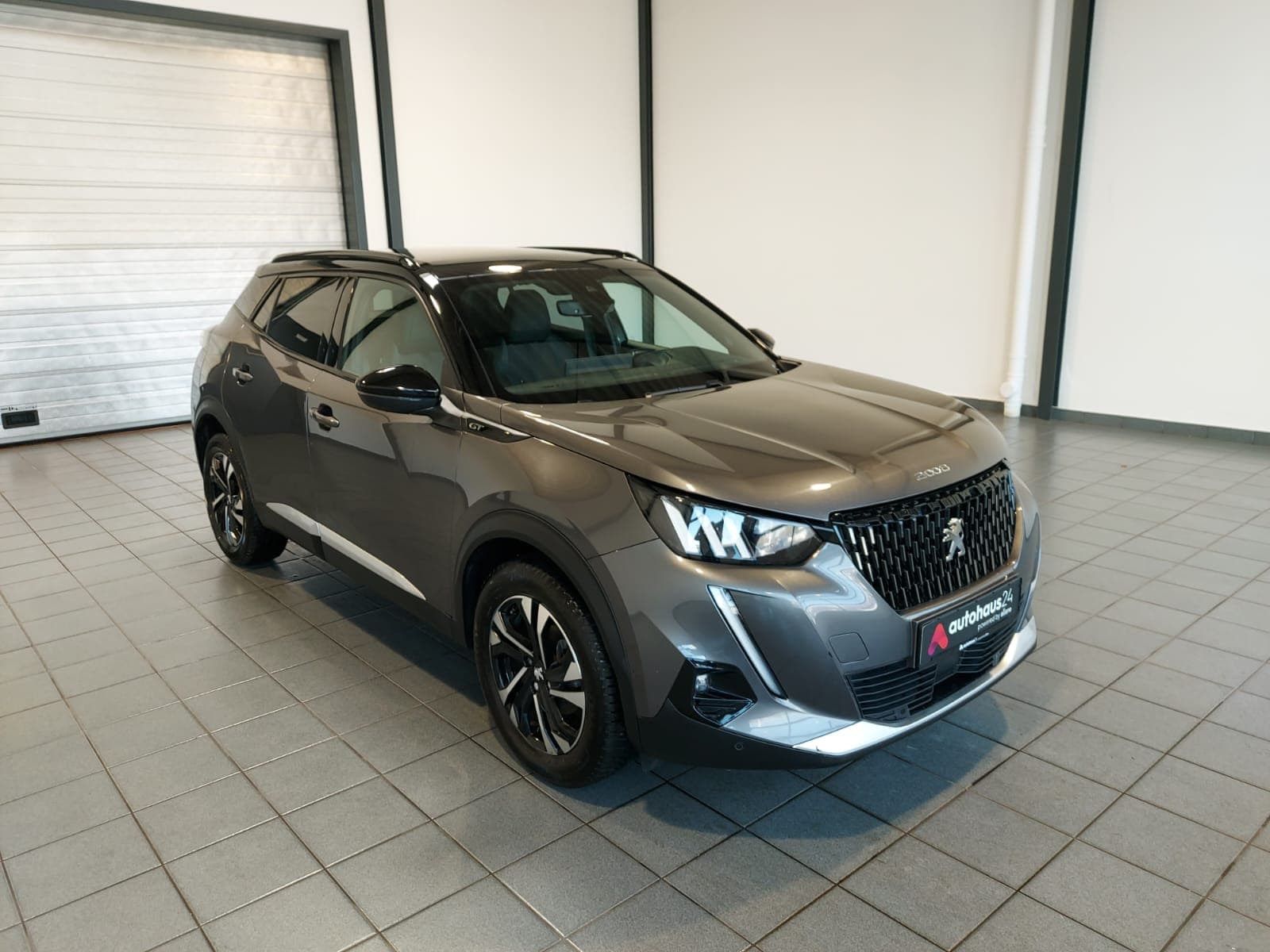 Peugeot 2008 SUV / Crossover / Geländewagen PEUGEOT 2008 Allure PureTech 130 Stop&Start Crossover #1