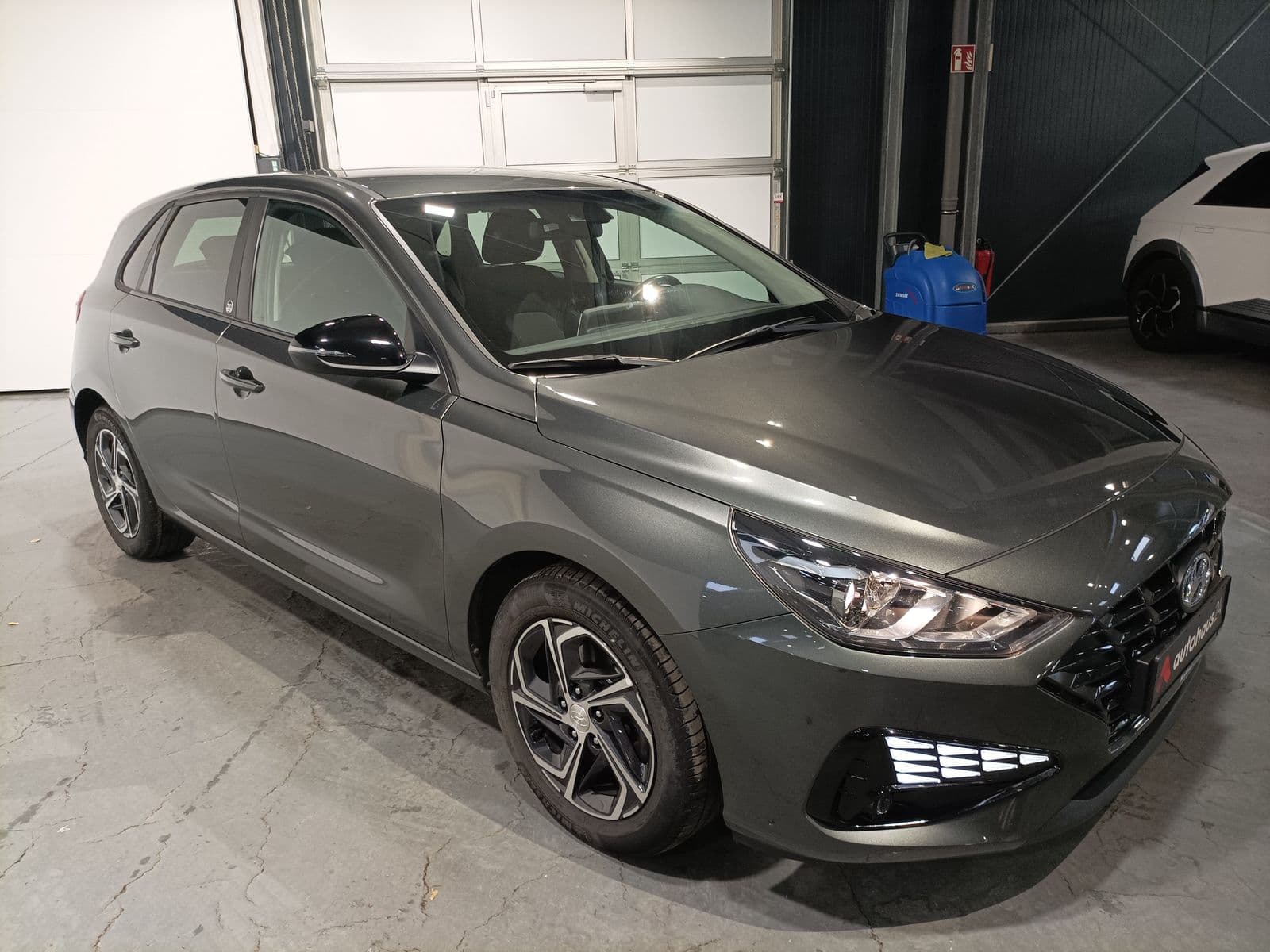 Hyundai i30 Limousine HYUNDAI i30 1.0 T-GDI EDITION 30 Schräghecklimousine #1