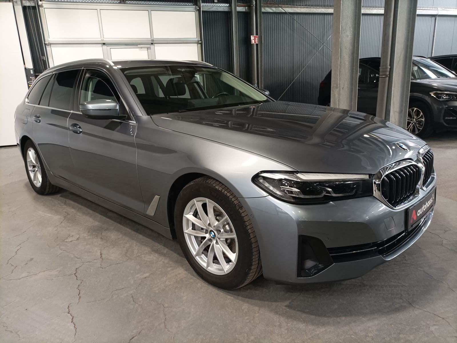 BMW 5er-Reihe Kombi BMW 5er-Reihe 530i Touring A Kombi #1