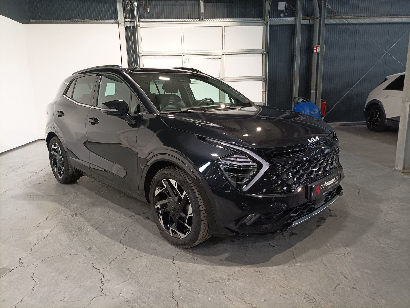 Kia Sportage SUV / Crossover / Geländewagen KIA Sportage 1.6 T-GDI DCT 4WD GT line Sports Utility Vehicle #1
