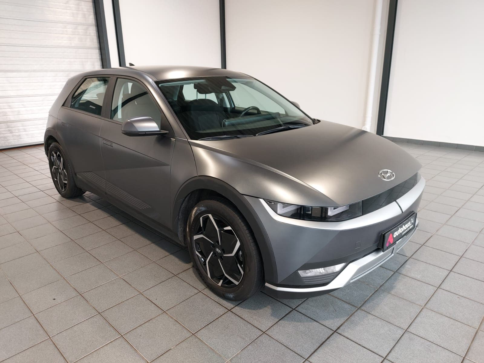 Hyundai IONIQ 5 Limousine HYUNDAI IONIQ 5 72,6 kWh 160 kW Heckantrieb Sports Utility Vehicle #1