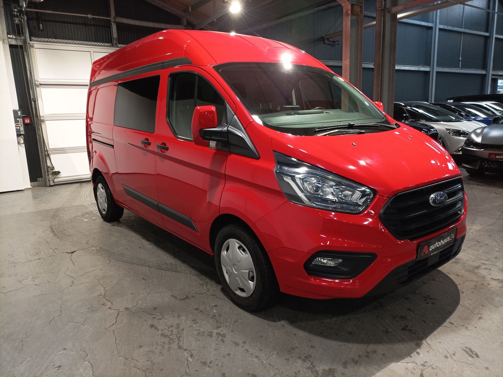 Ford Transit Transporter FORD Transit Custom 340 L2H2 2,0TDCi 96kW Front Trend Kastenwagen #1