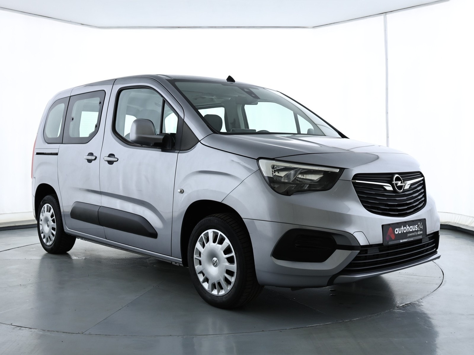 Opel Combo Kleinbus / Van OPEL Combo Life 1.2 Turbo 81kW S/S Edition L1 Kompaktvan #1