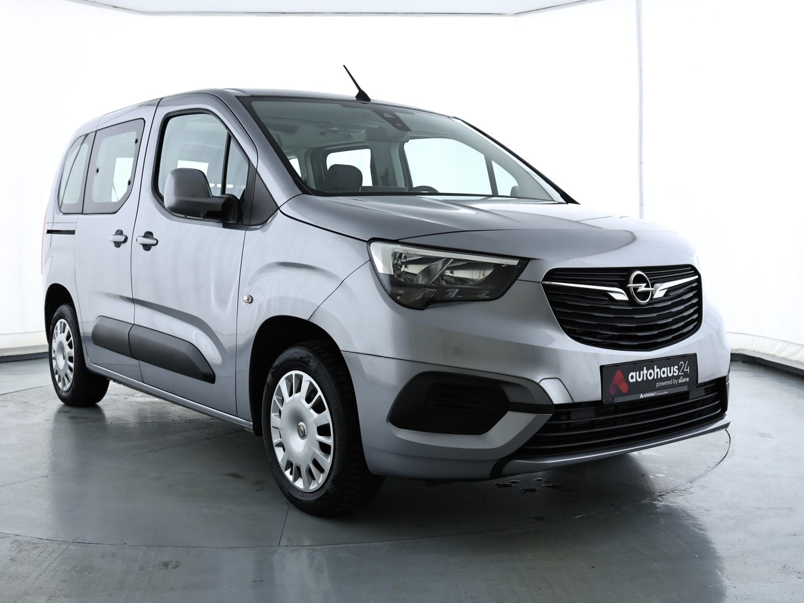 Opel Combo Kleinbus / Van OPEL Combo Life 1.2 Turbo 81kW S/S Edition Kompaktvan #1