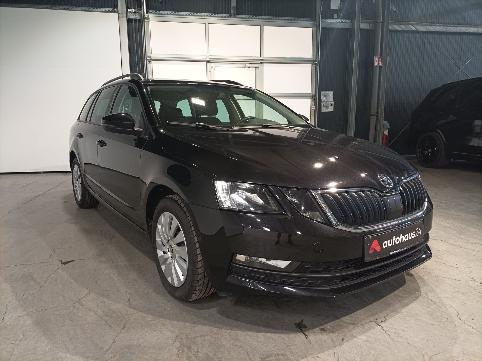 ŠKODA Octavia Kombi SKODA Octavia 1.5 TSI ACT DSG Ambition Combi Kombi #1