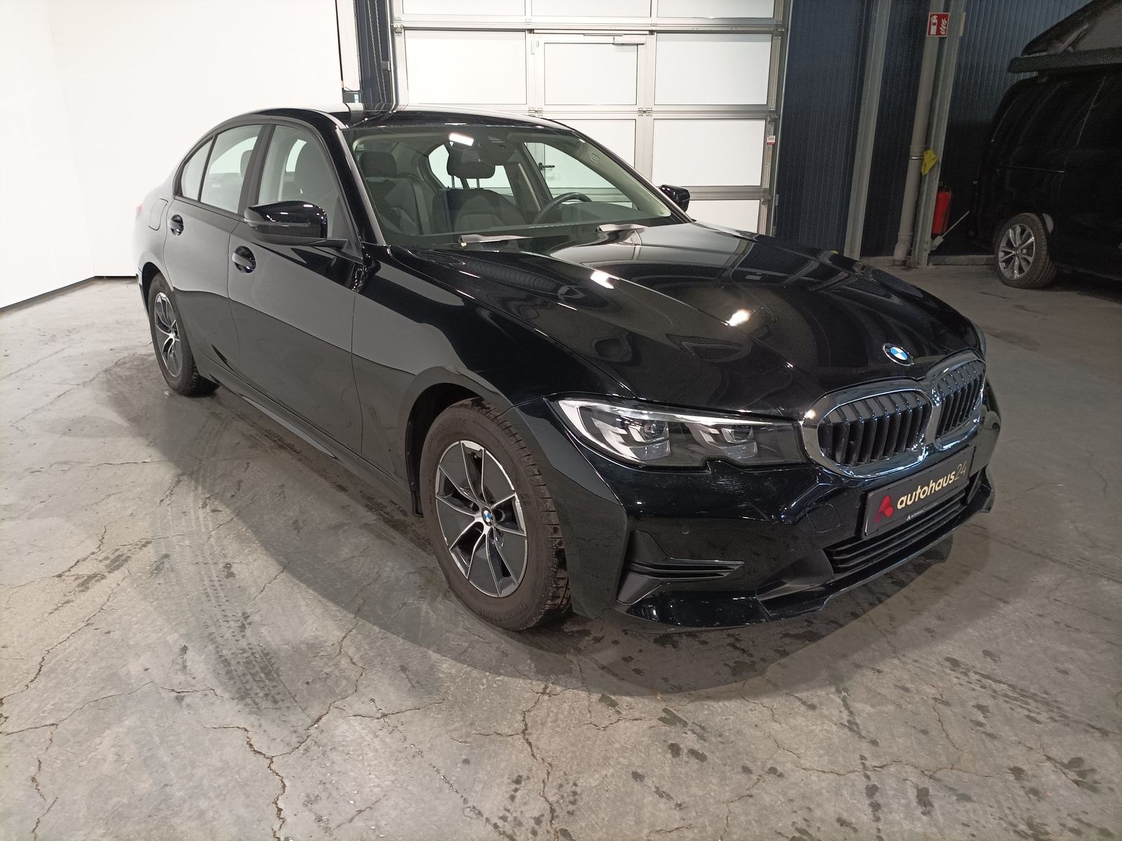 BMW 3er-Reihe Limousine BMW 3er-Reihe 320i Automatik Limousine #1