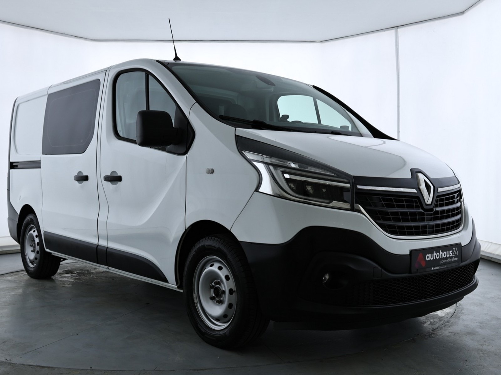 Renault Trafic Transporter RENAULT Trafic L1H1 2.0 ENERGY dCi 145 3,0t Komfort Kastenwagen #1