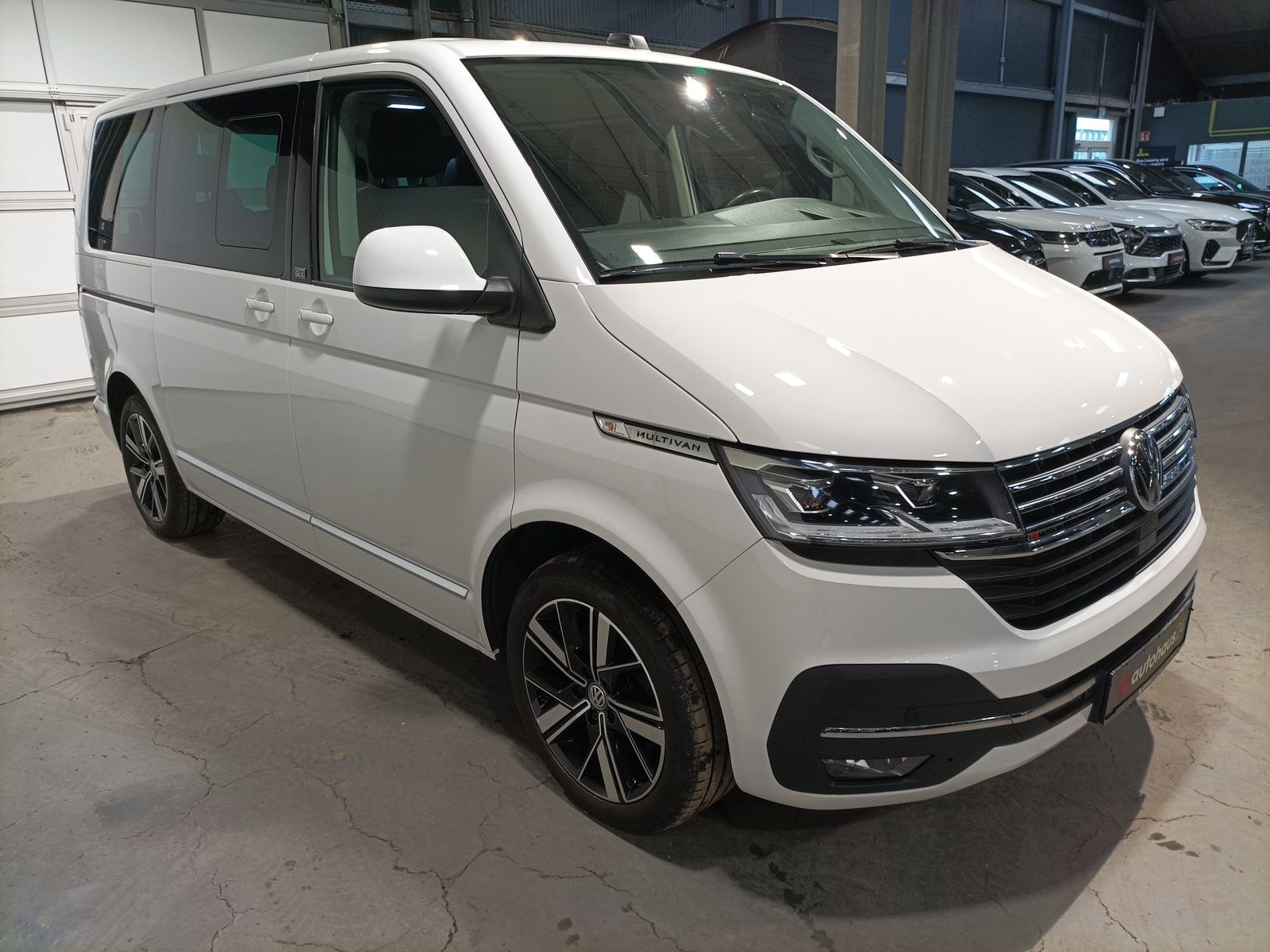 Volkswagen Multivan Kleinbus / Van VOLKSWAGEN Multivan 2,0 TDI 146kW BMT 4MO DSG Generation SIX Bus #1