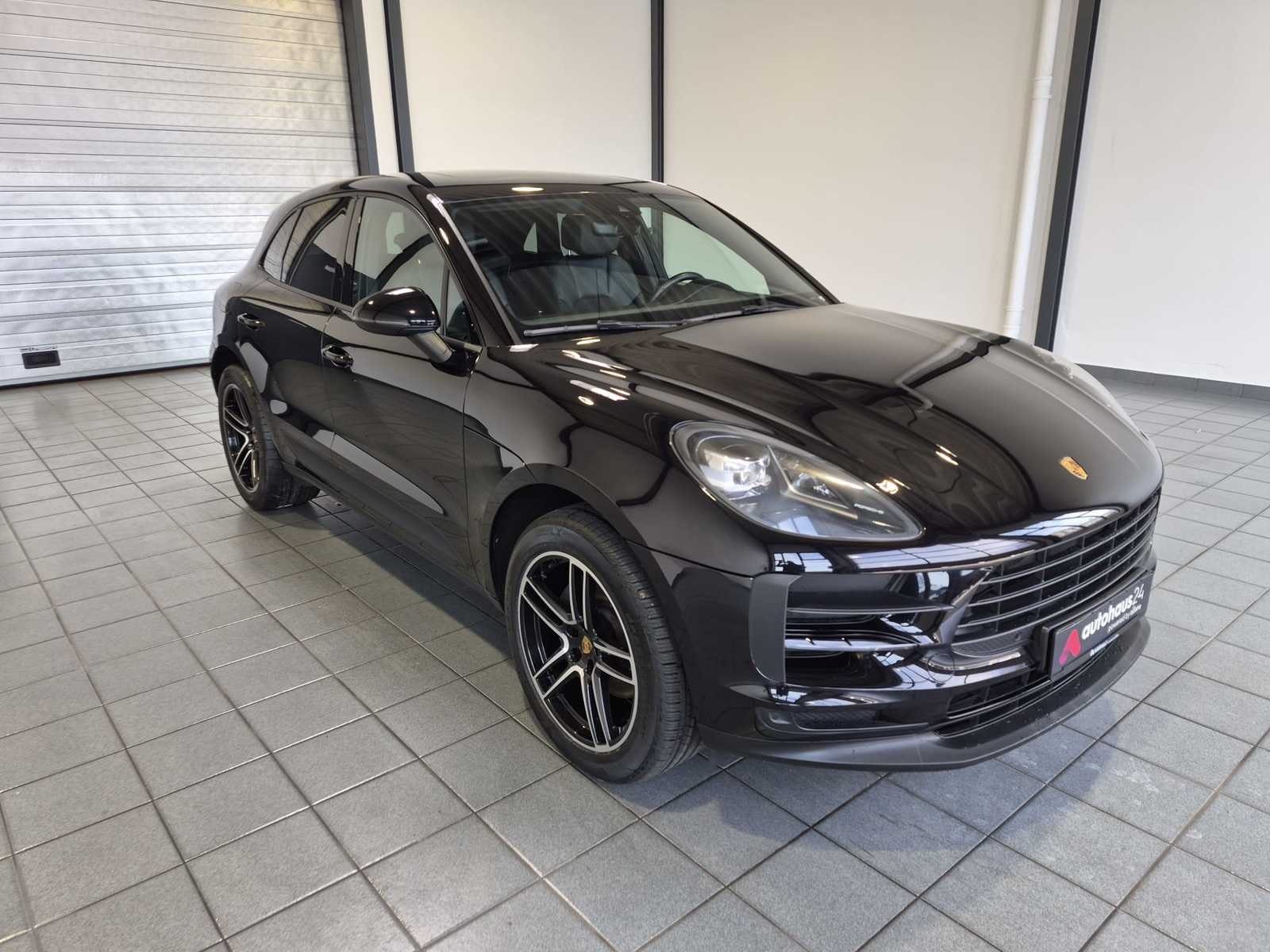 Porsche Macan SUV / Crossover / Geländewagen PORSCHE Macan - Sports Utility Vehicle #1