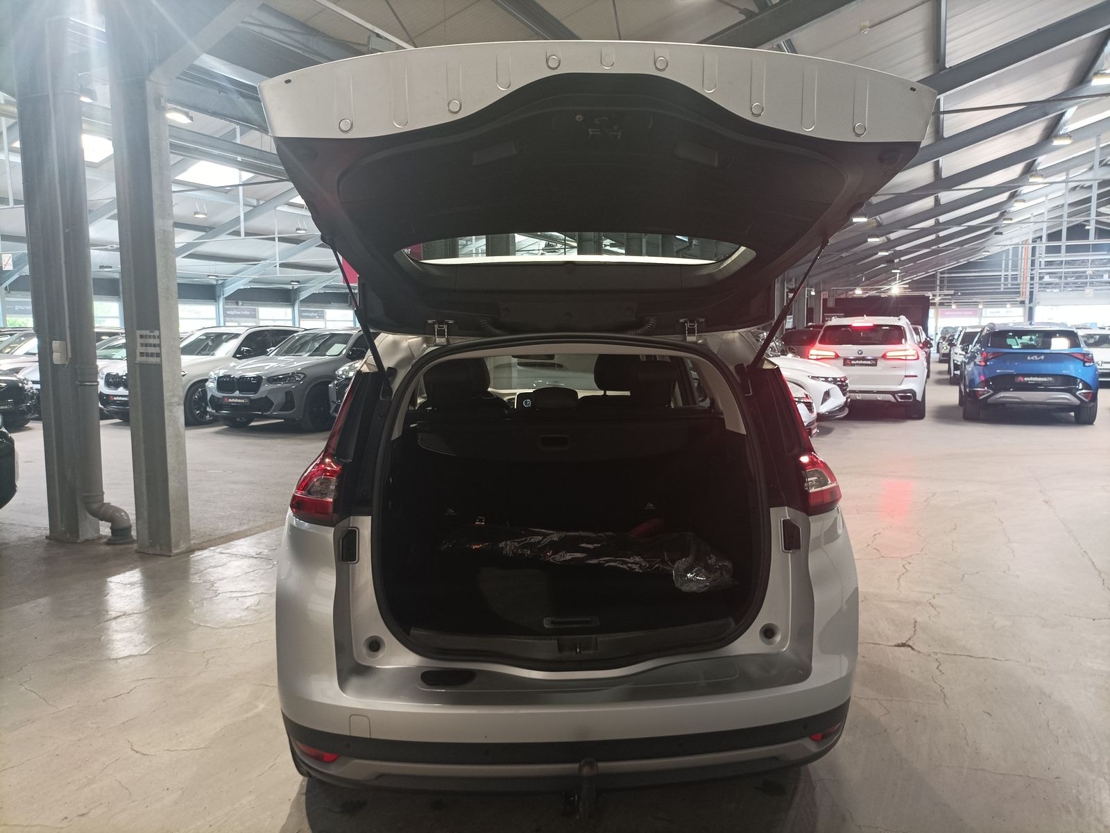 Renault Grand Scenic Van Grand Scenic IV 1.7 BLUE dCi 120 Grand Business #6