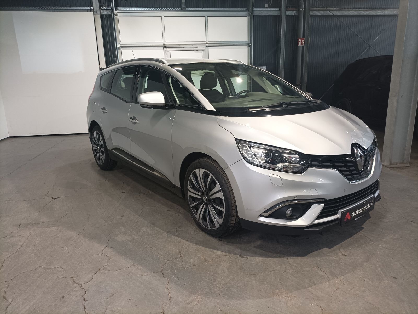 Renault Grand Scénic Kleinbus / Van RENAULT Grand Scénic BLUE dCi 120 Business Edition Kompaktvan #1