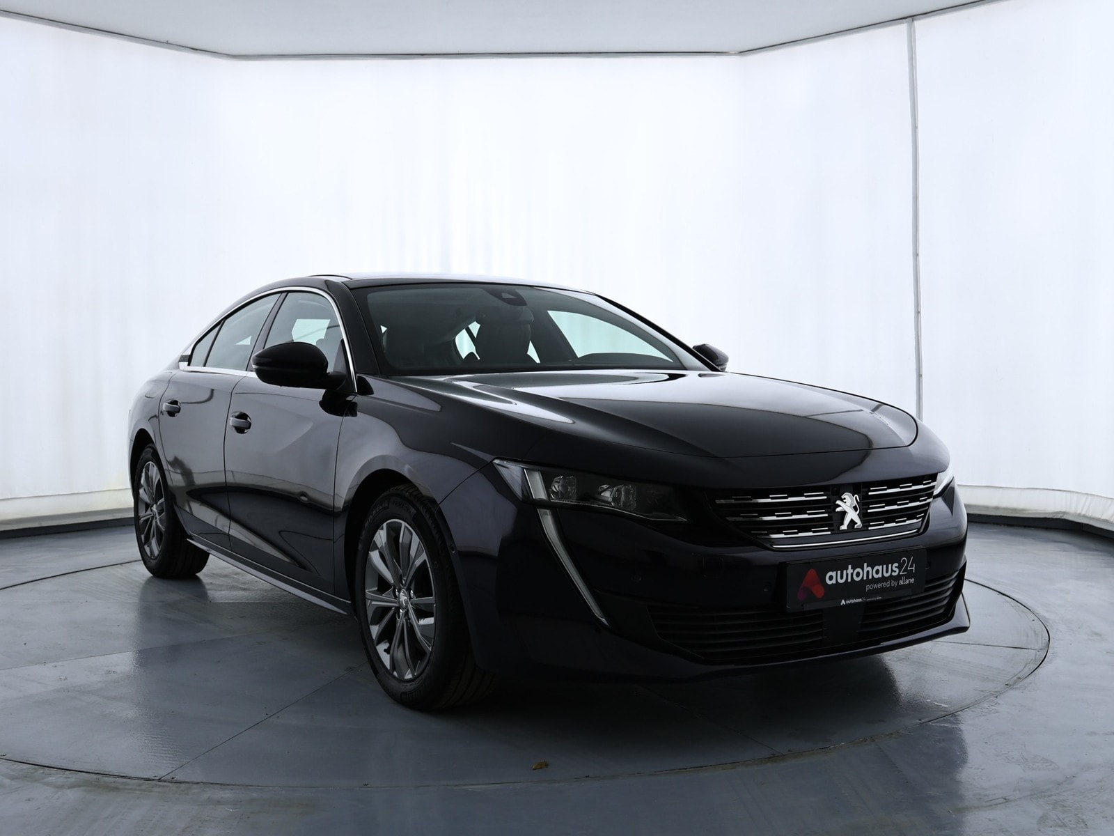 Peugeot 508 Limousine PEUGEOT 508 BlueHDi 160 EAT8 Allure Schräghecklimousine #1