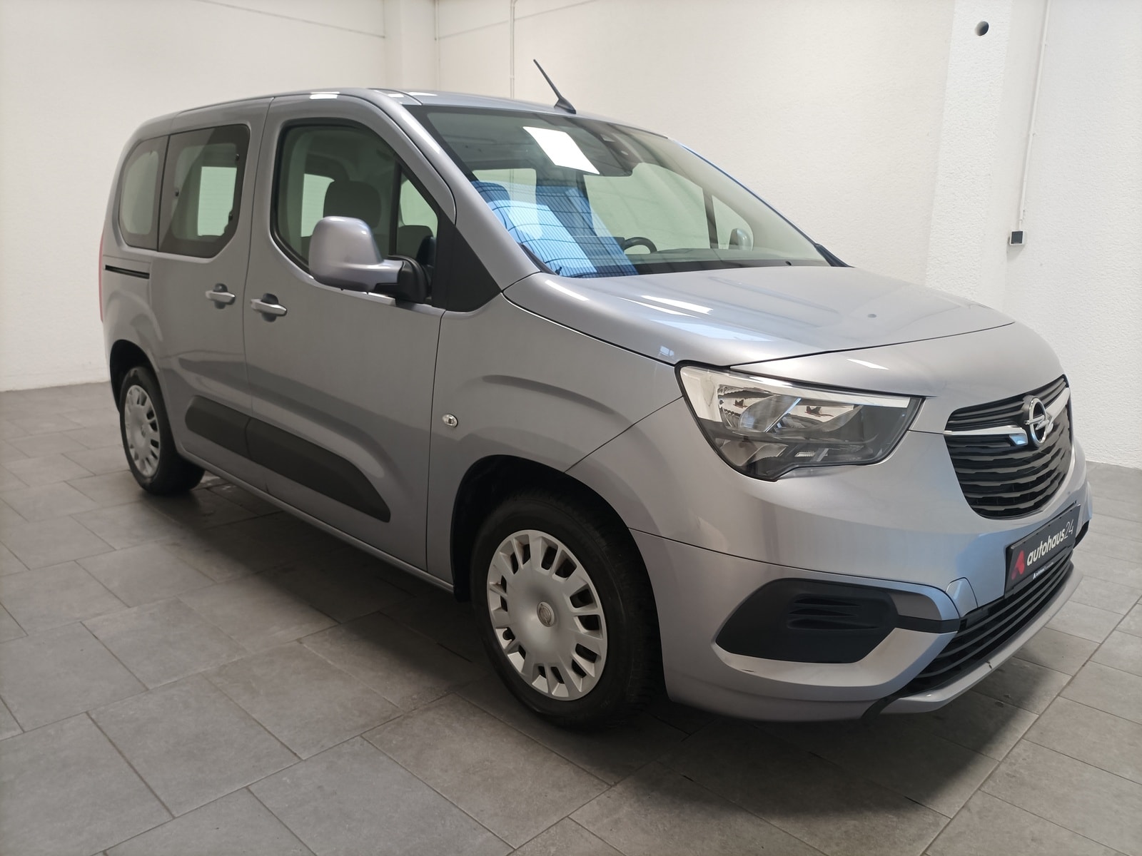 Opel Combo Kleinbus / Van OPEL Combo Life 1.2 Turbo 81kW S/S Edition Kompaktvan #1