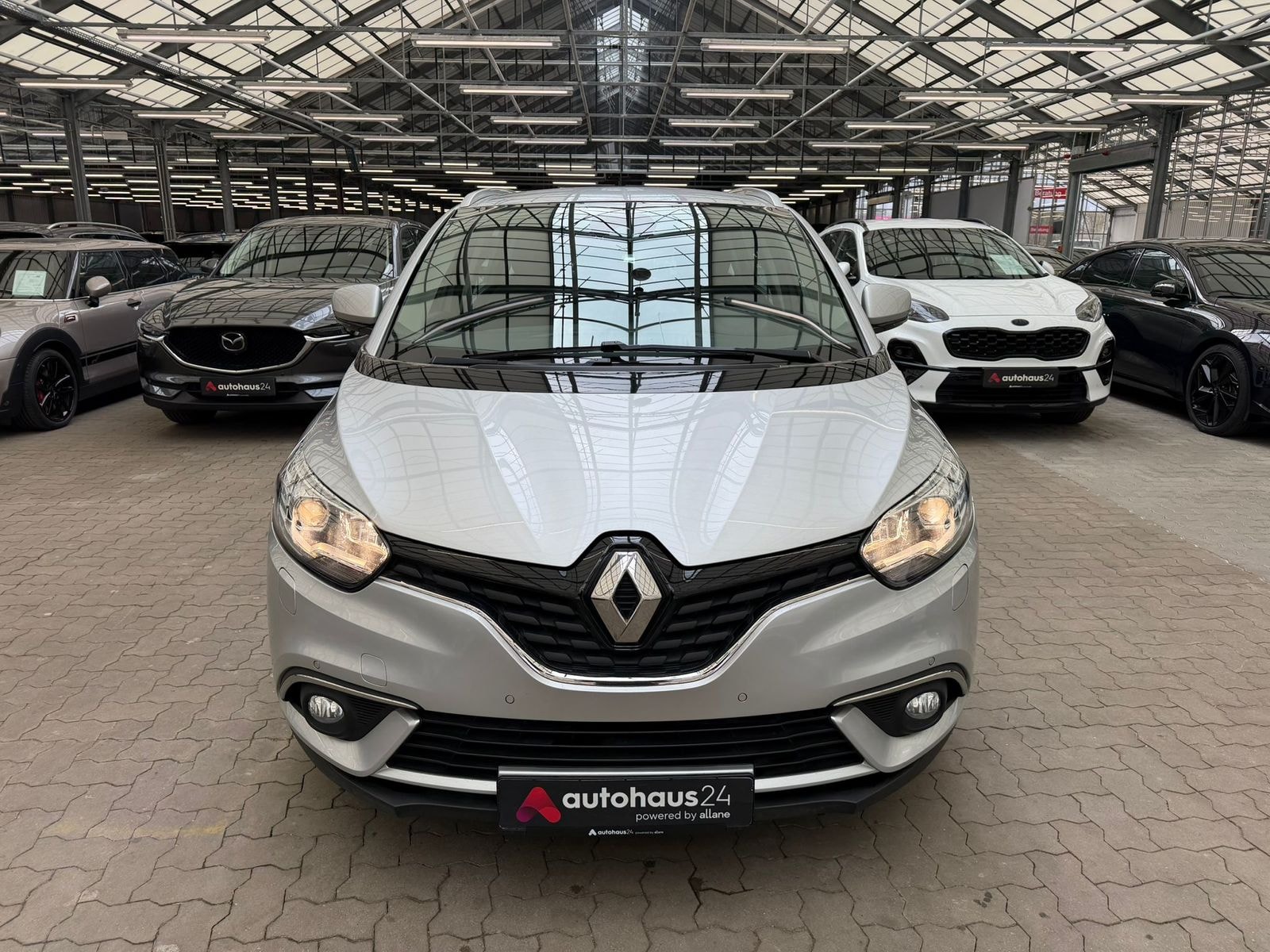 Renault Grand Scenic Van Grand Scenic IV 1.7 BLUE dCi 120 Grand Business (E #2