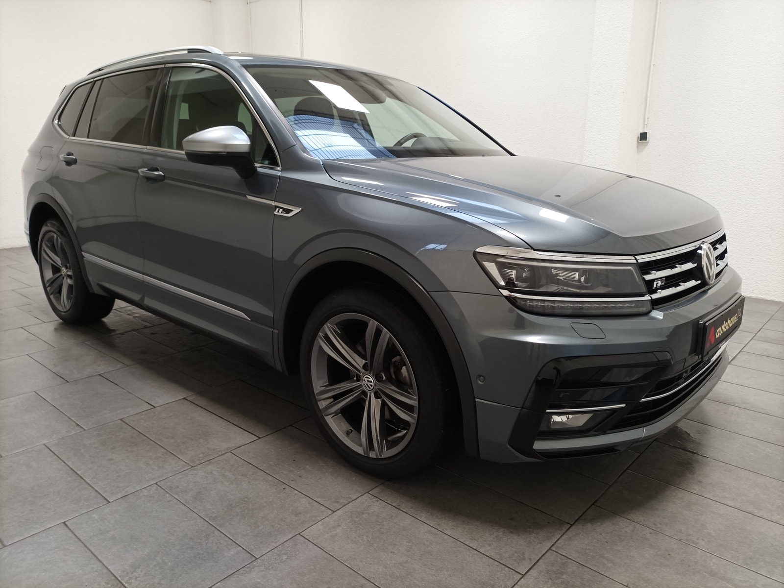 Volkswagen Tiguan SUV / Crossover / Geländewagen VOLKSWAGEN Tiguan Allspace 2.0 TDI SCR DSG 4MOTION Comfortline Sports Utility Ve #1