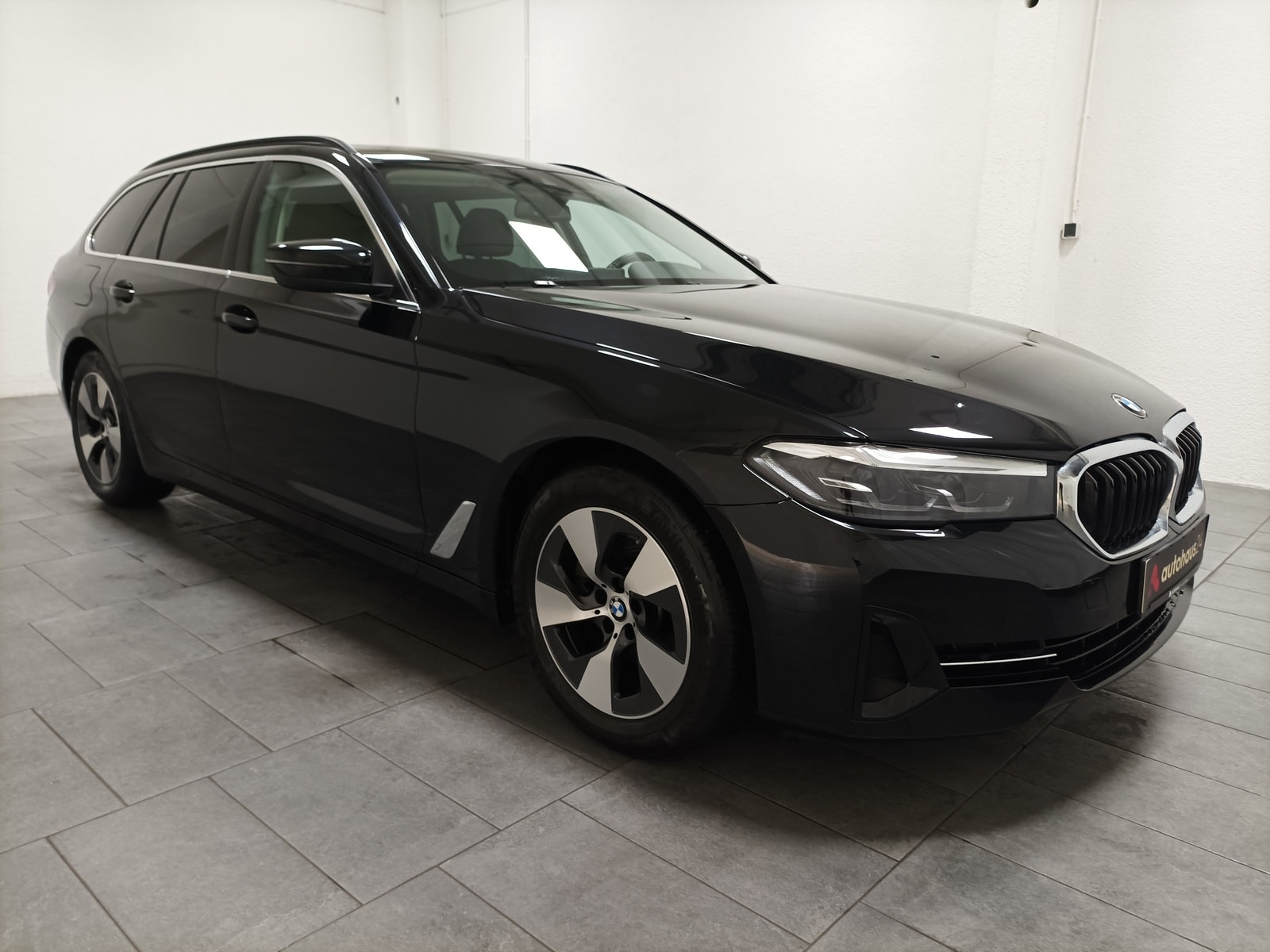 BMW 5er-Reihe Kombi BMW 5er-Reihe 520d Touring A Kombi #1