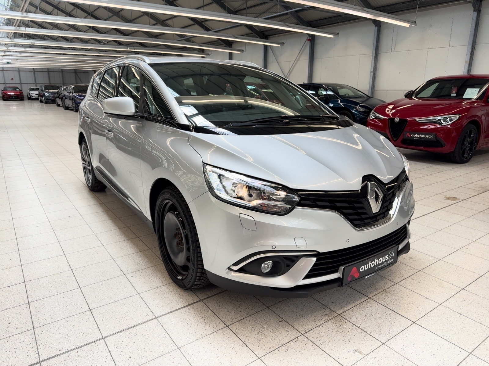 Renault Grand Scénic Kleinbus / Van RENAULT Grand Scénic BLUE dCi 120 Business Edition Kompaktvan #1