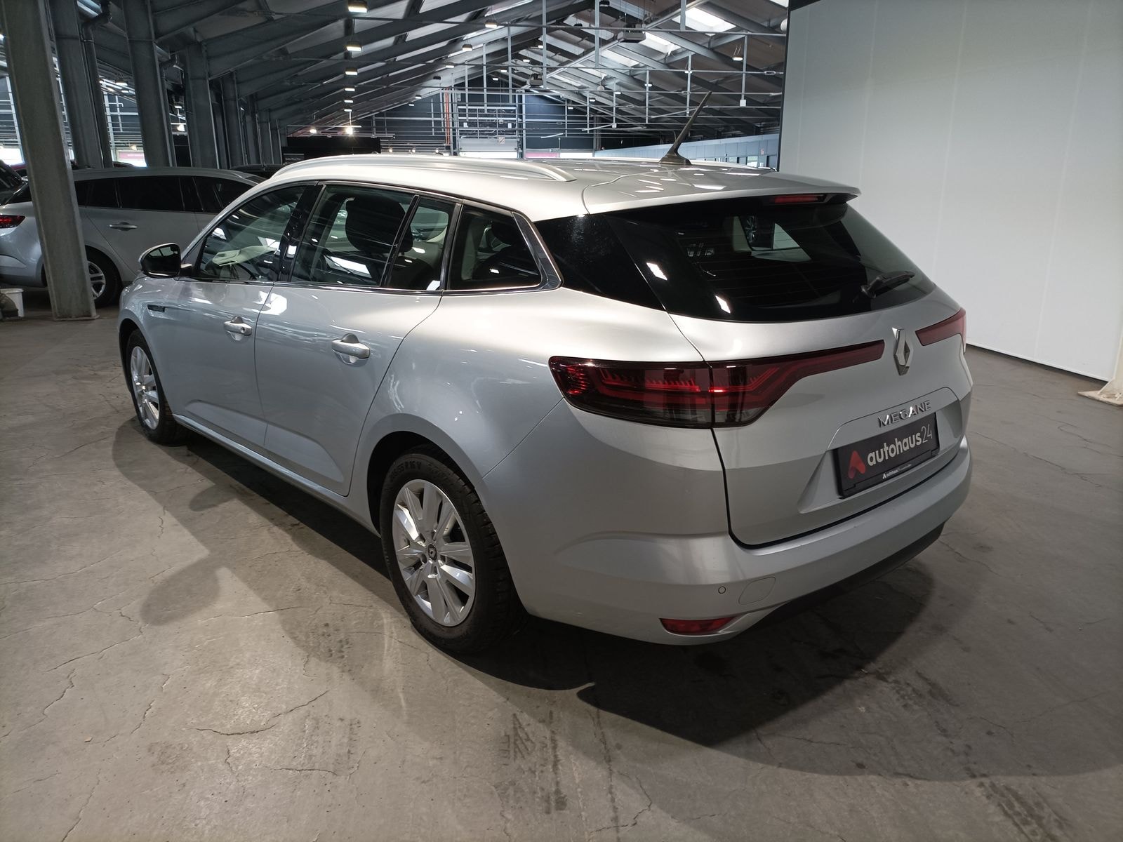 Renault Megane Kombi Megane IV 1.5 BLUE dCi115 Grandt. Business Edition #4