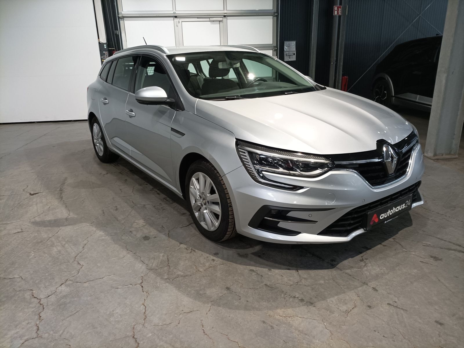 Renault Mégane Kombi RENAULT Mégane BLUE dCi 115 Business Edition Grandtour Kombi #1