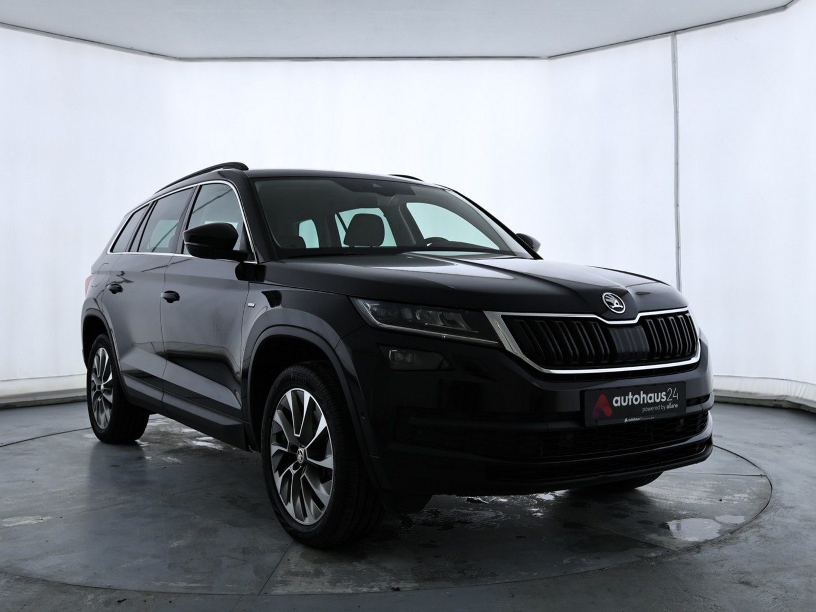 ŠKODA Kodiaq SUV / Crossover / Geländewagen SKODA Kodiaq 2.0 TDI SCR 147kW DSG 4x4 DRIVE 125 Sports Utility Vehicle #1