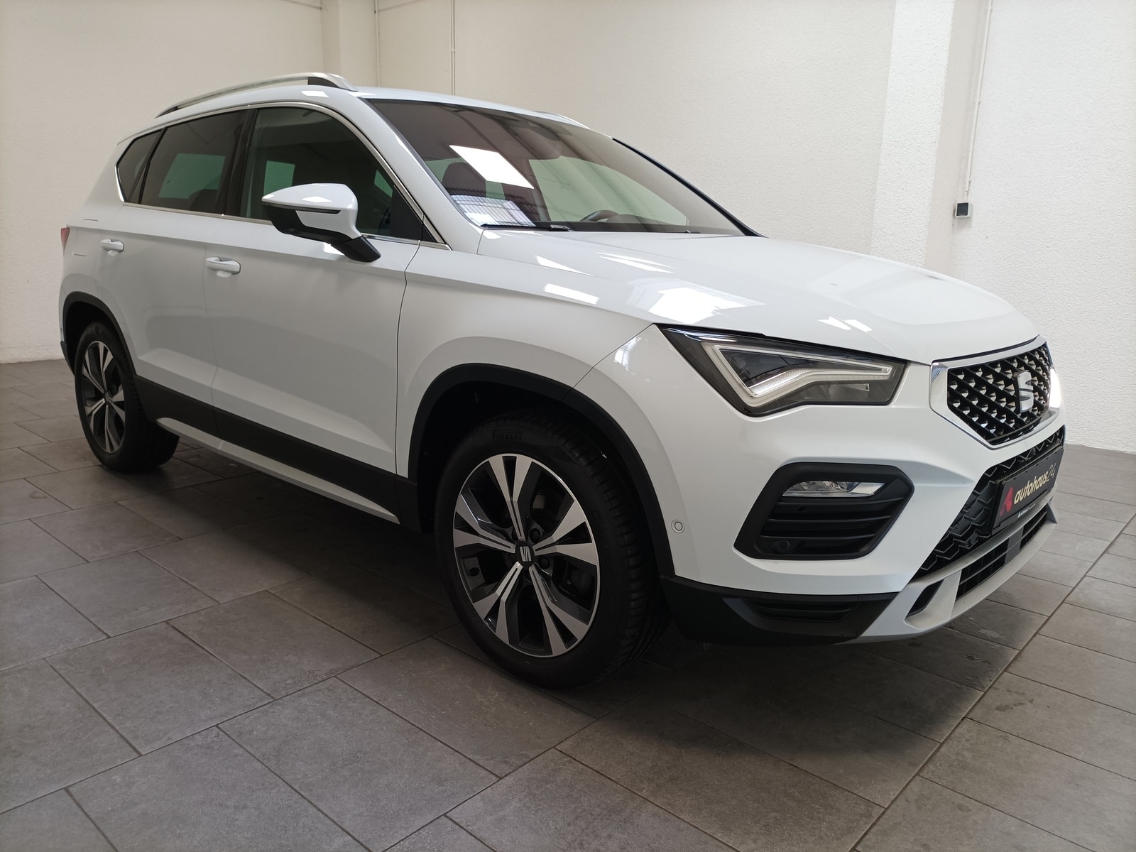 SEAT Ateca SUV / Crossover / Geländewagen SEAT Ateca 2.0 TDI 110kW Xperience 4Drive DSG Sports Utility Vehicle #1