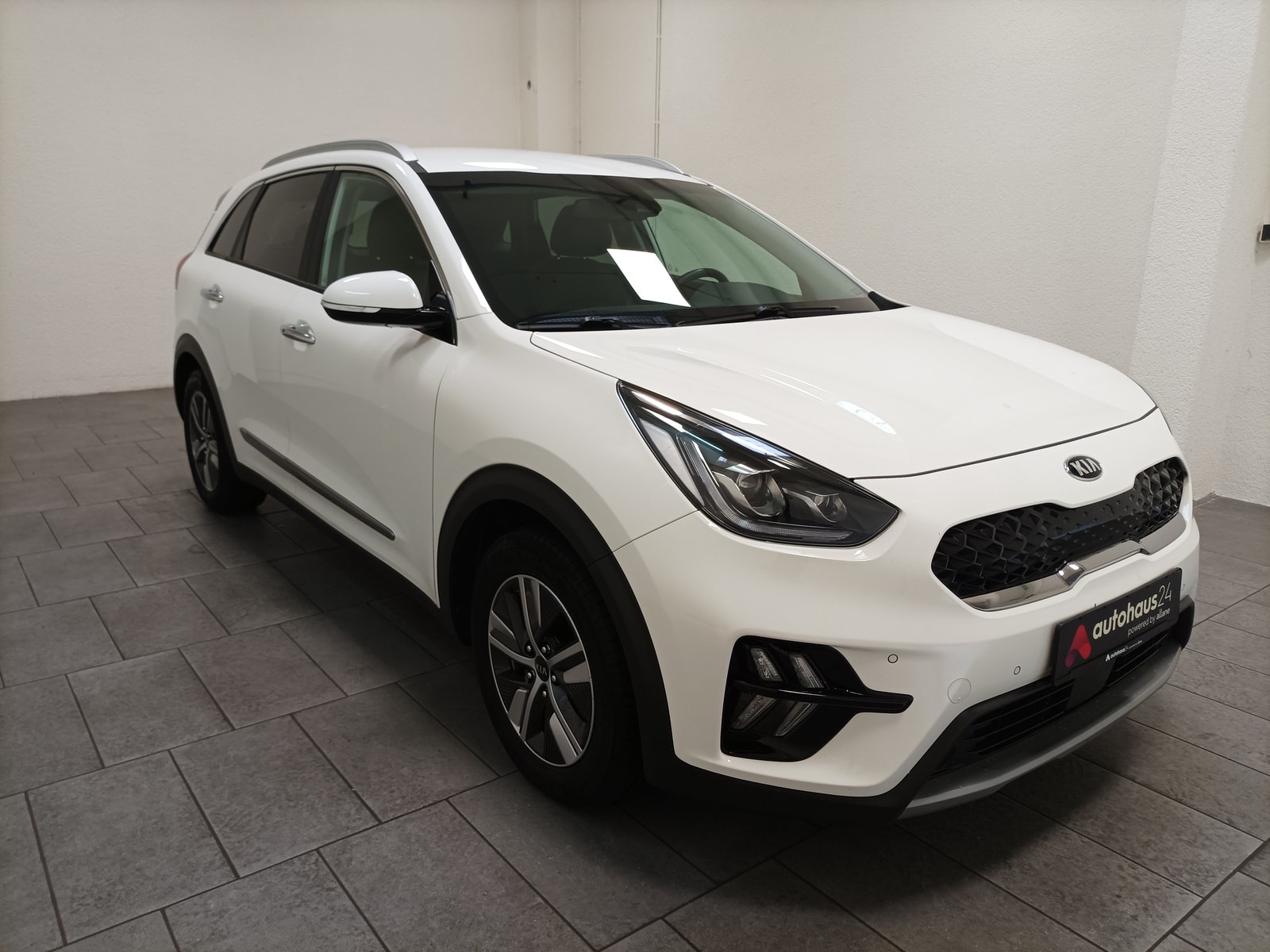 Kia Niro SUV / Crossover / Geländewagen KIA Niro 1.6 GDI Plug-in Hybrid Spirit Schräghecklimousine #1