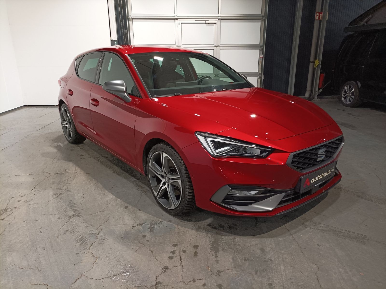 SEAT Leon Limousine SEAT Leon 1.5 eTSI ACT 110kW FR DSG Schräghecklimousine #1