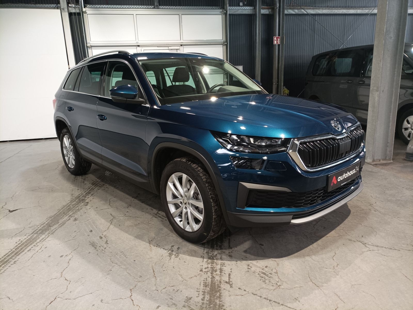 ŠKODA Kodiaq SUV / Crossover / Geländewagen SKODA Kodiaq 2.0 TDI SCR DSG STYLE Sports Utility Vehicle #1