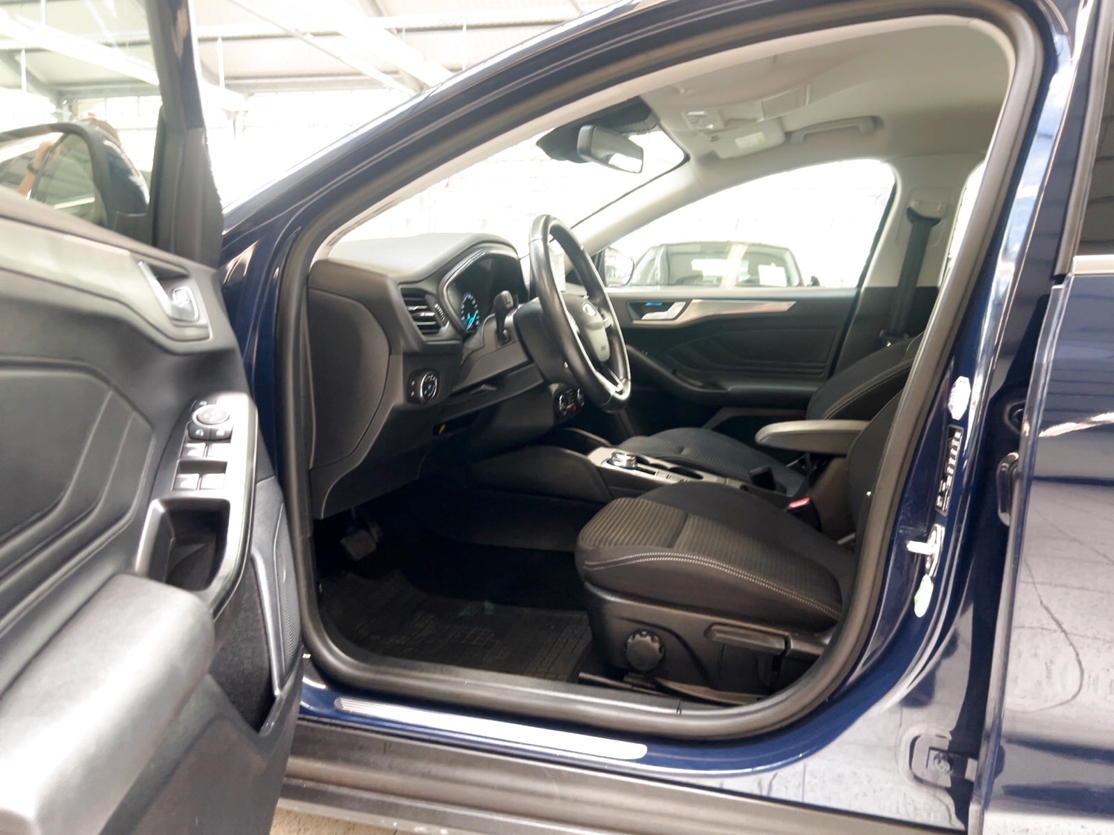 Ford Focus Kombi Focus 2.0 EcoBlue Titanium Start/Stopp (EURO 6d) #8