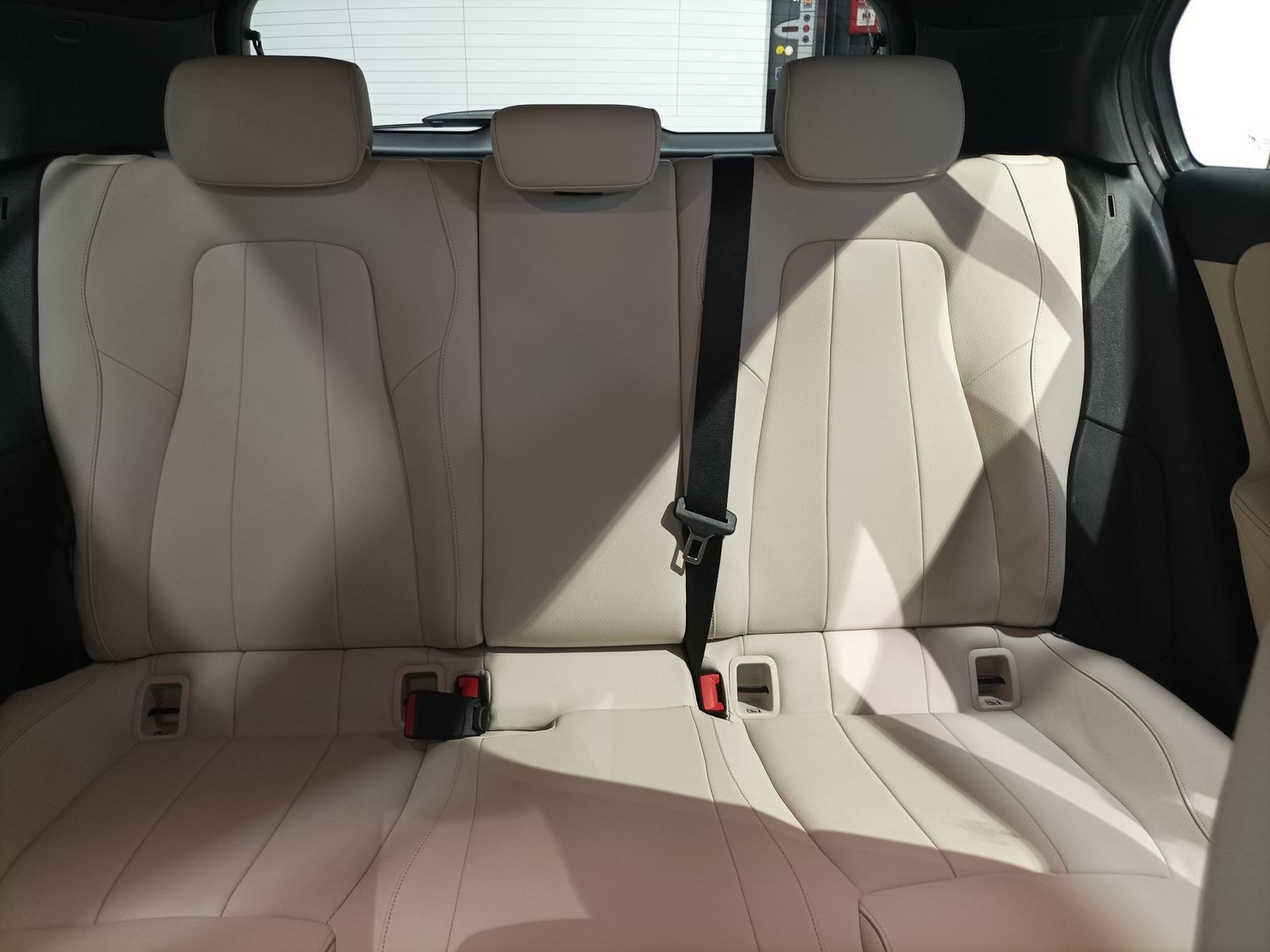 Mercedes Benz A-Klasse Limousine A 250 e Progressive #15