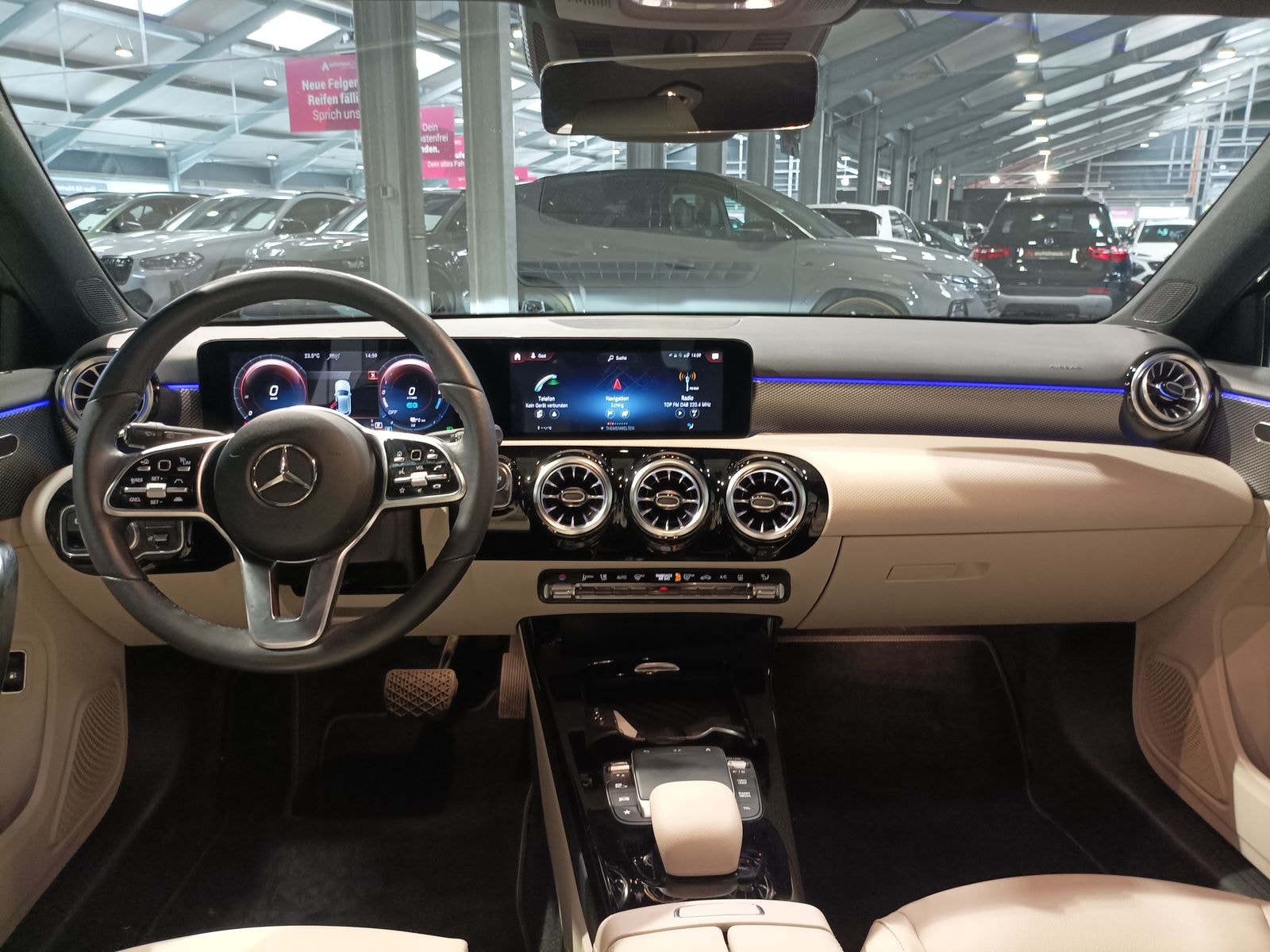Mercedes Benz A-Klasse Limousine A 250 e Progressive #9