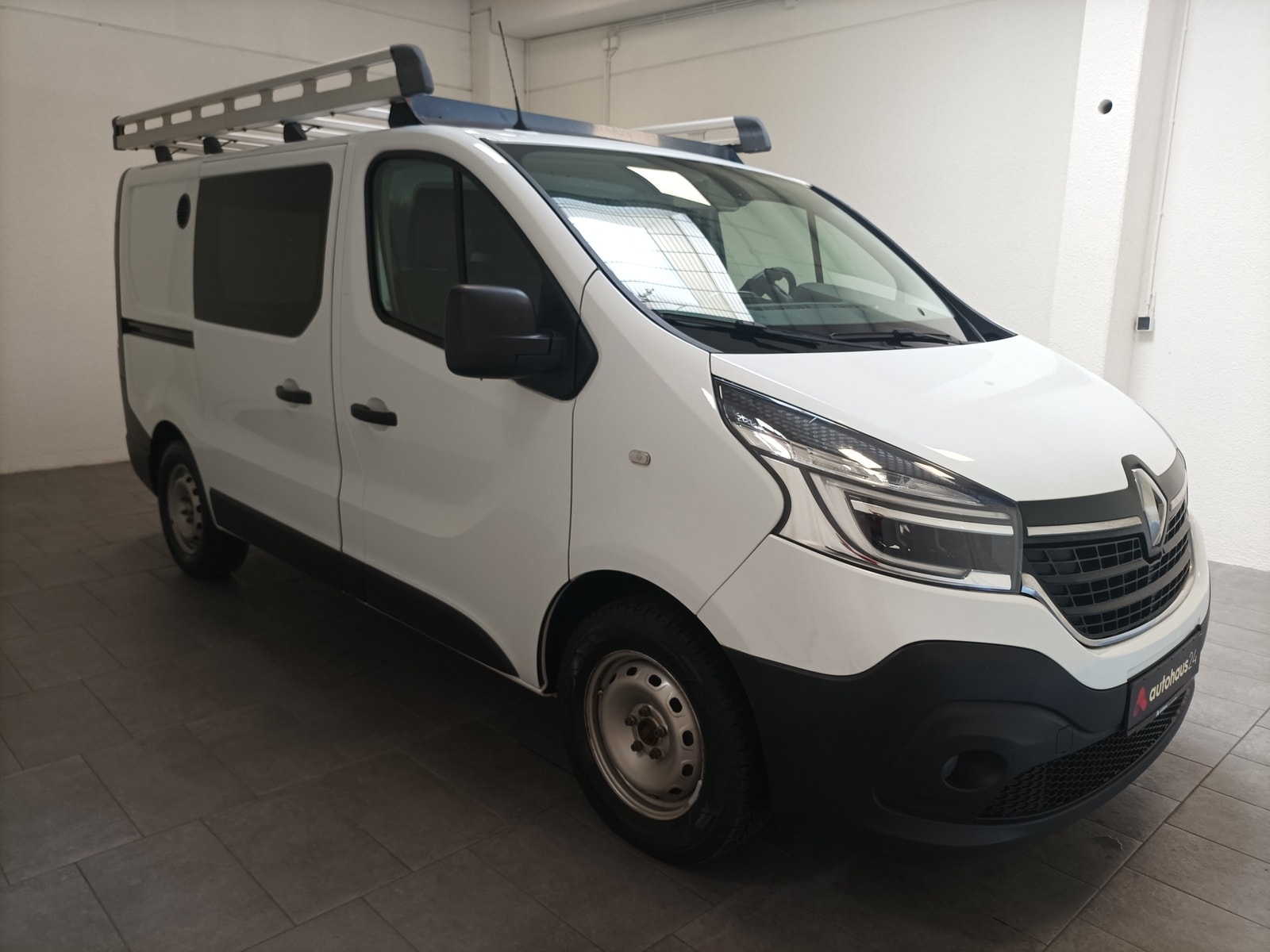 Renault Trafic Transporter RENAULT Trafic L1H1 2.0 ENERGY dCi 145 3,0t Komfort Kastenwagen #1