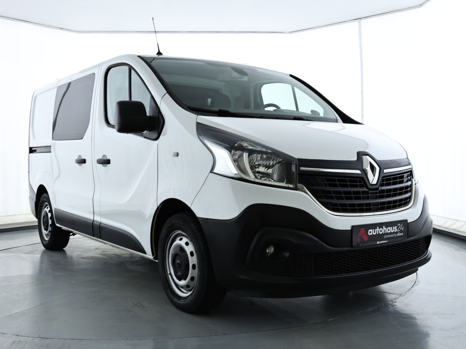 Renault Trafic Transporter RENAULT Trafic L1H1 2.0 ENERGY dCi 145 3,0t Komfort Kastenwagen #1