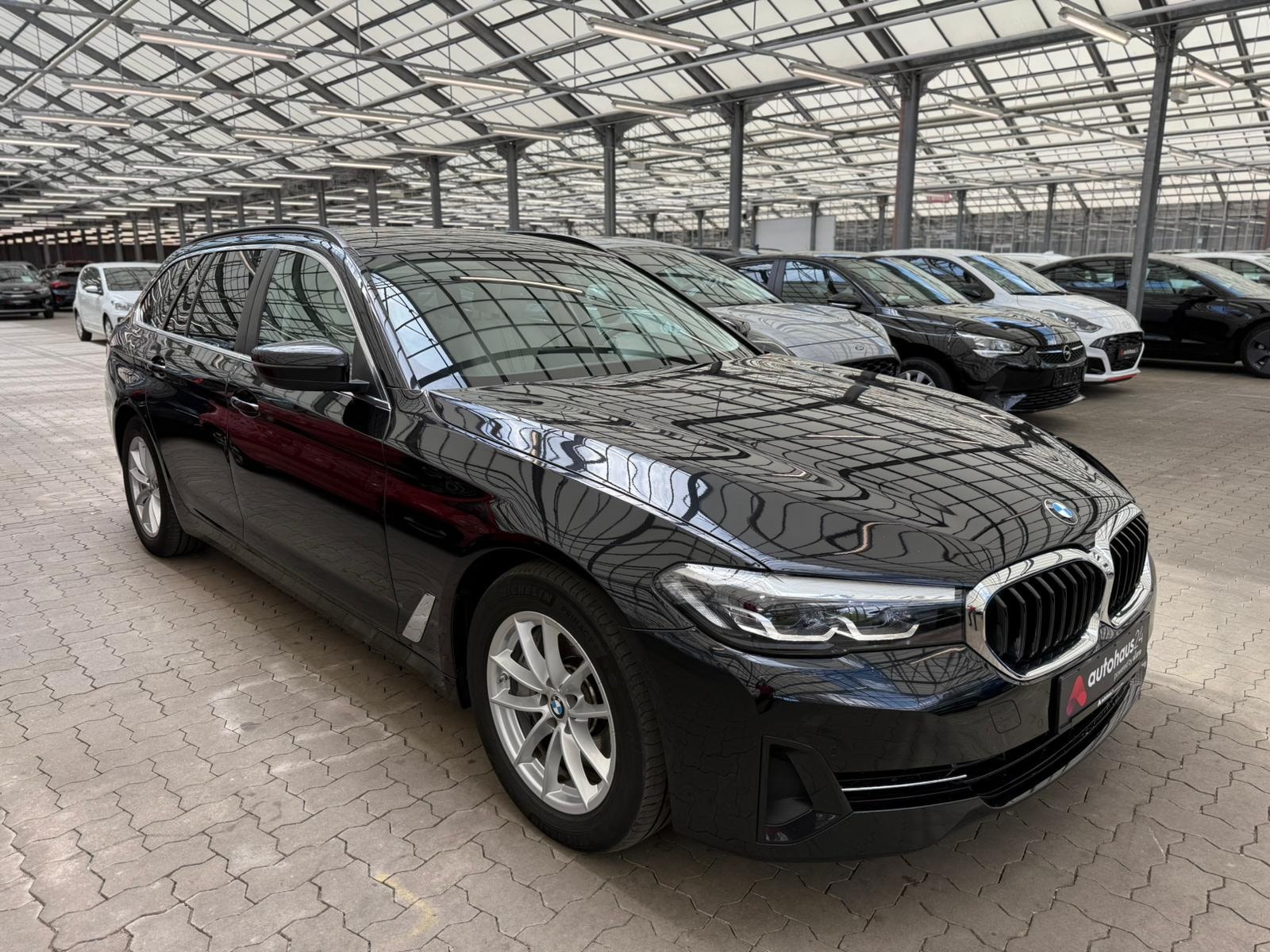 BMW 5er-Reihe Kombi BMW 5er-Reihe 540d xDrive Touring A Kombi #1