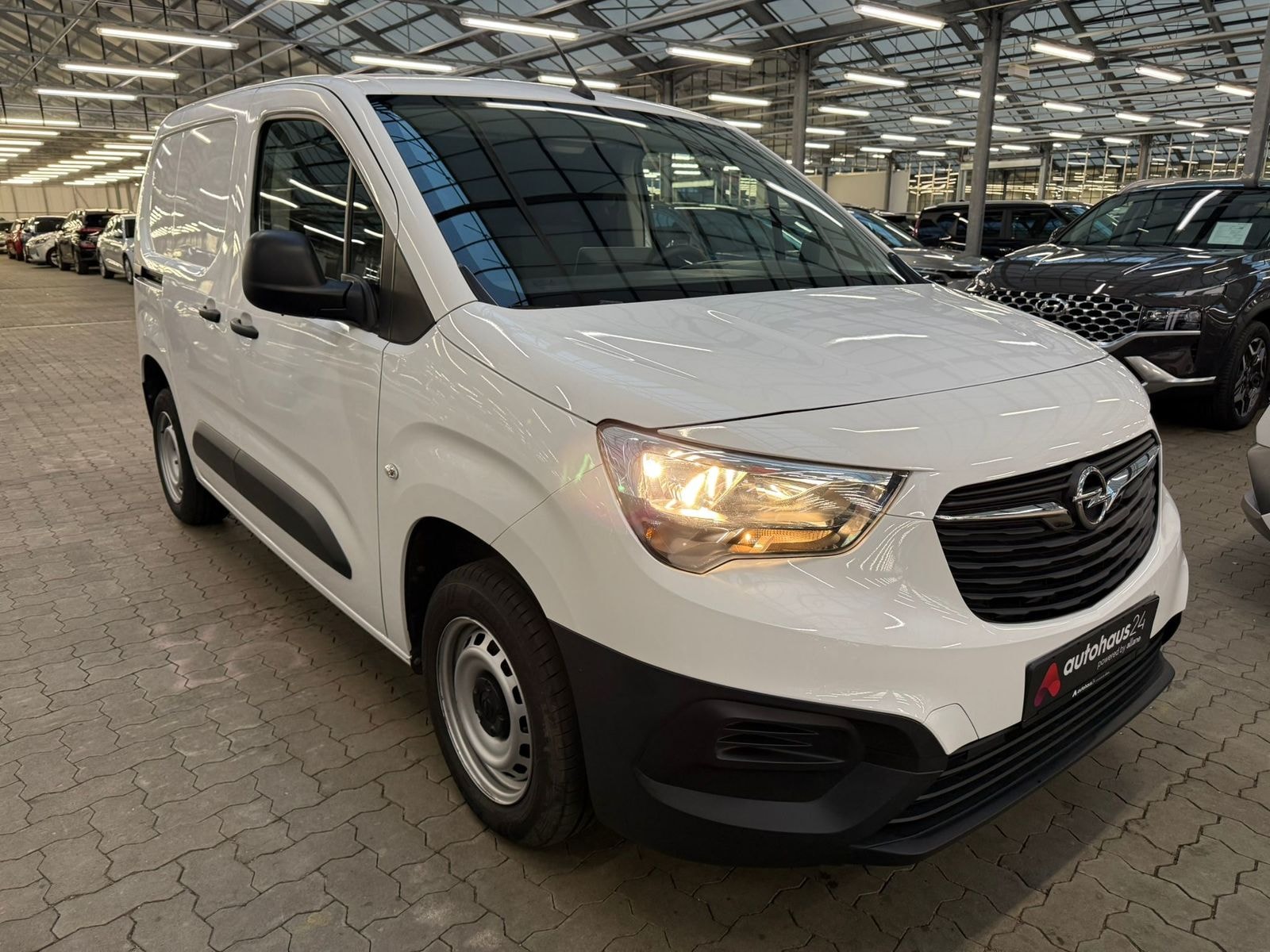 Opel Combo Transporter OPEL Combo Cargo 1.5 Diesel 56kW Selection Kasten-Lieferwagen #1