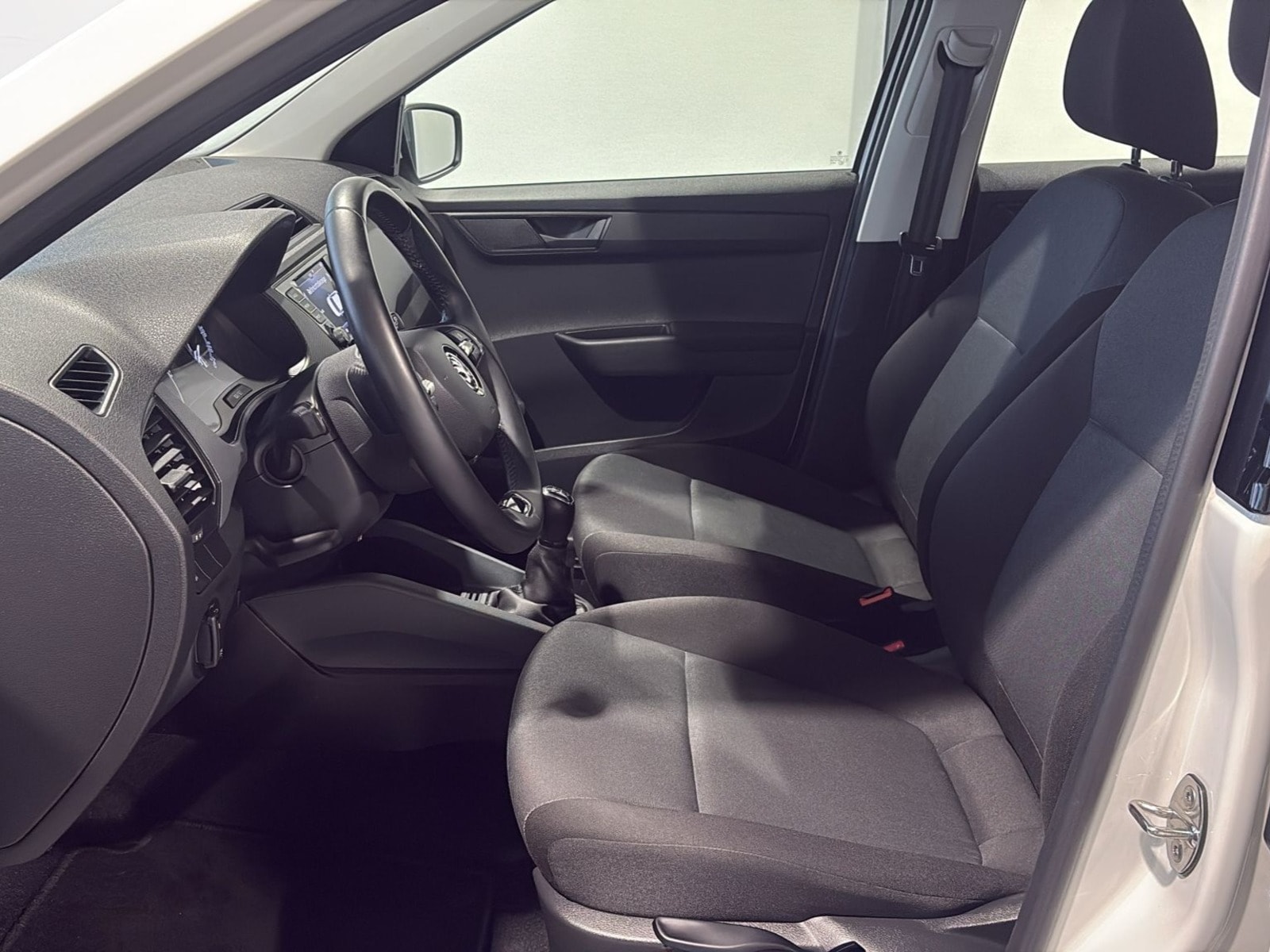 Skoda Fabia Schräghecklimousine Fabia 1.0 MPI Active (EURO 6d) #8