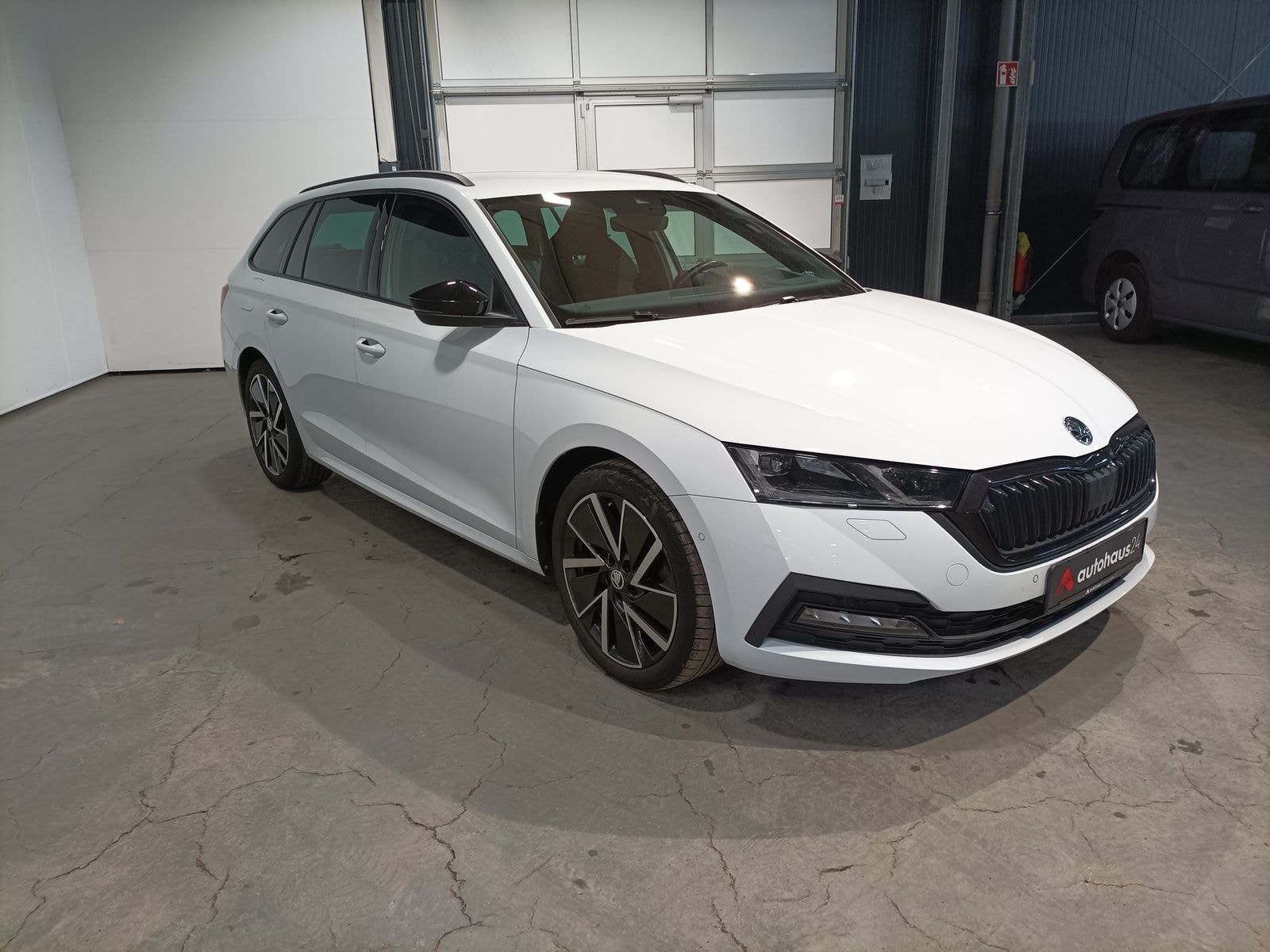 ŠKODA Octavia Kombi SKODA Octavia 2.0 TDI SCR 110kW DSG STYLE COMBI Kombi #1