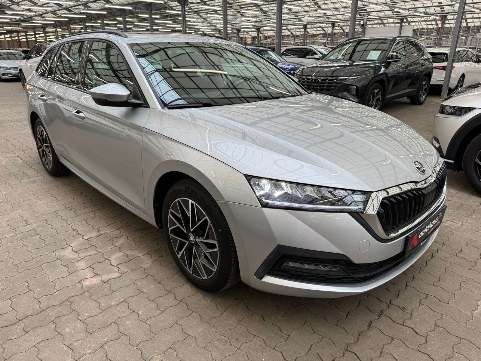 ŠKODA Octavia Kombi SKODA Octavia 1.0 TSI e-TEC DSG AMBITION COMBI Kombi #1