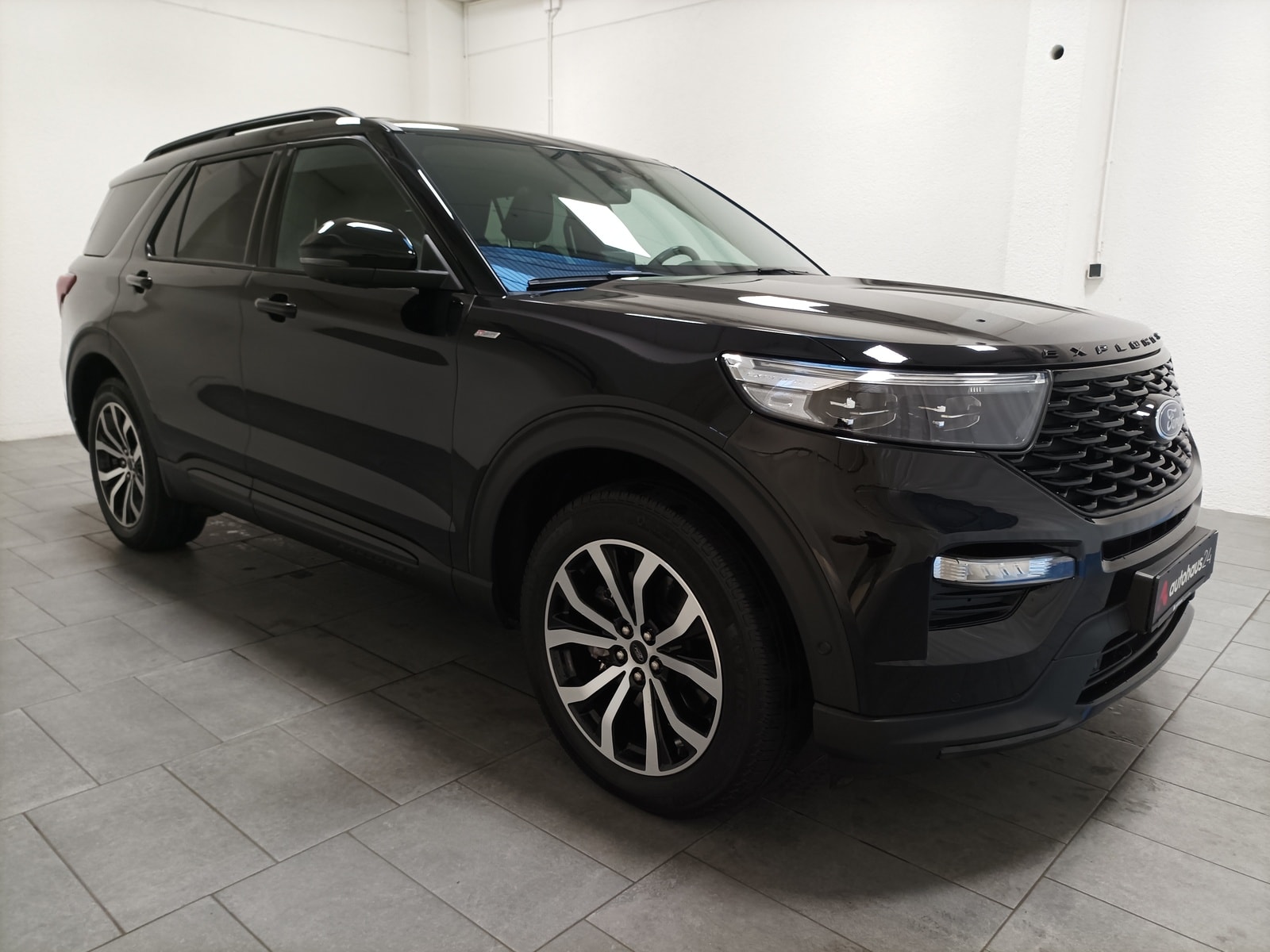 Ford Explorer SUV / Crossover / Geländewagen FORD Explorer 3,0 l EcoBoost PHEV 4x4 ST-Line Auto. Sports Utility Vehicle #1