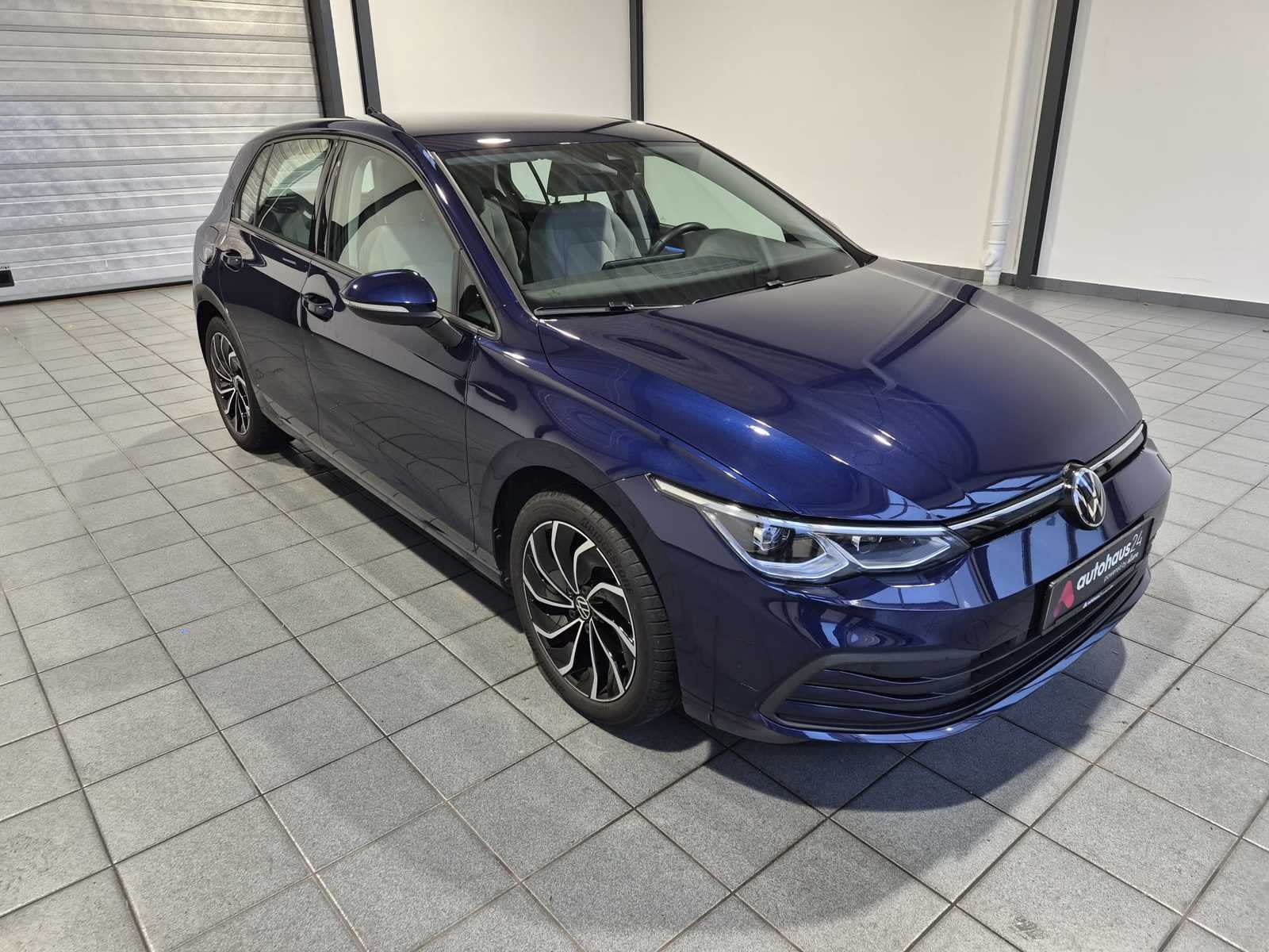 Volkswagen Golf Limousine VOLKSWAGEN Golf 1.5 eTSI OPF 110kW DSG Life Schräghecklimousine #1