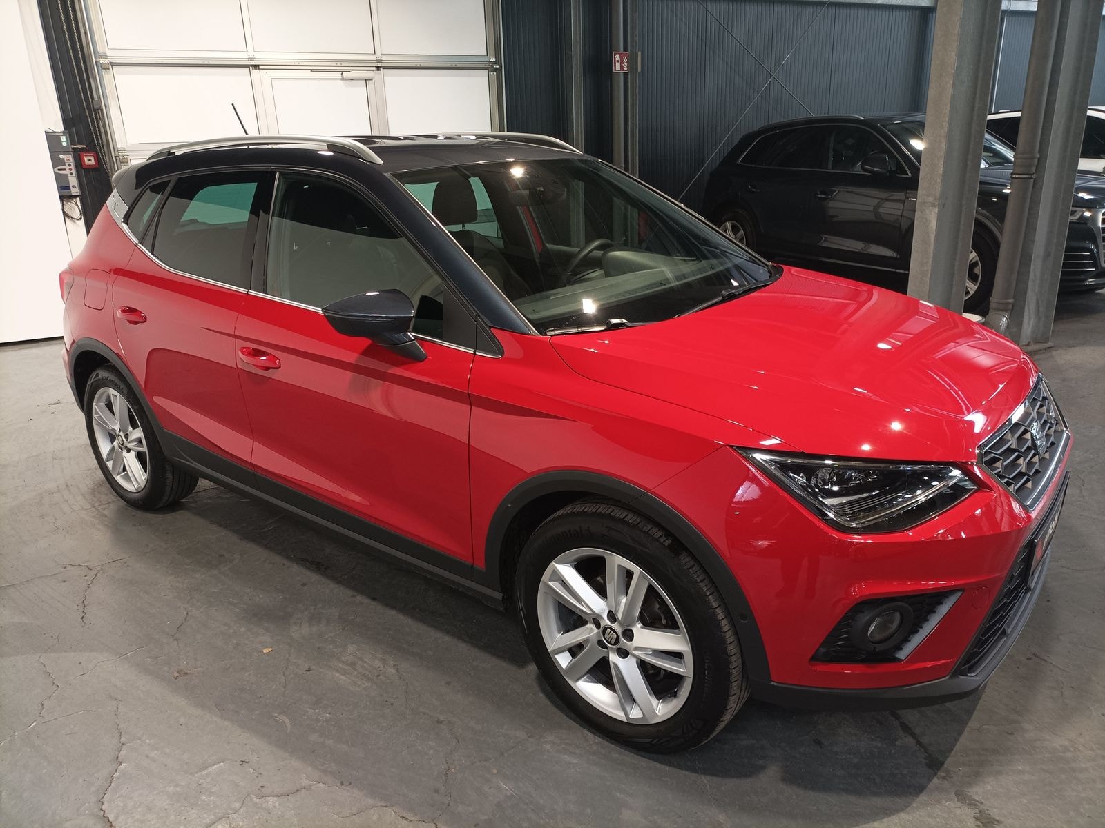 SEAT Arona SUV / Crossover / Geländewagen SEAT Arona 1.0 TGI 66kW FR Sports Utility Vehicle #1