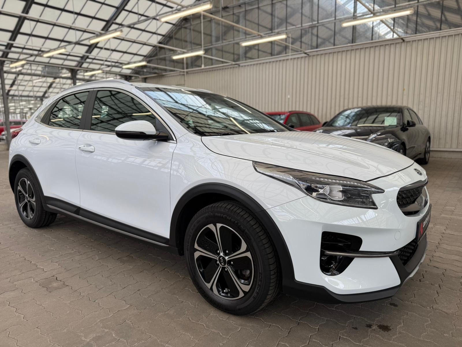 Kia XCeed SUV / Crossover / Geländewagen KIA XCeed 1.6 GDI Plug-In Hybrid DCT6 Spirit Sports Utility Vehicle #1